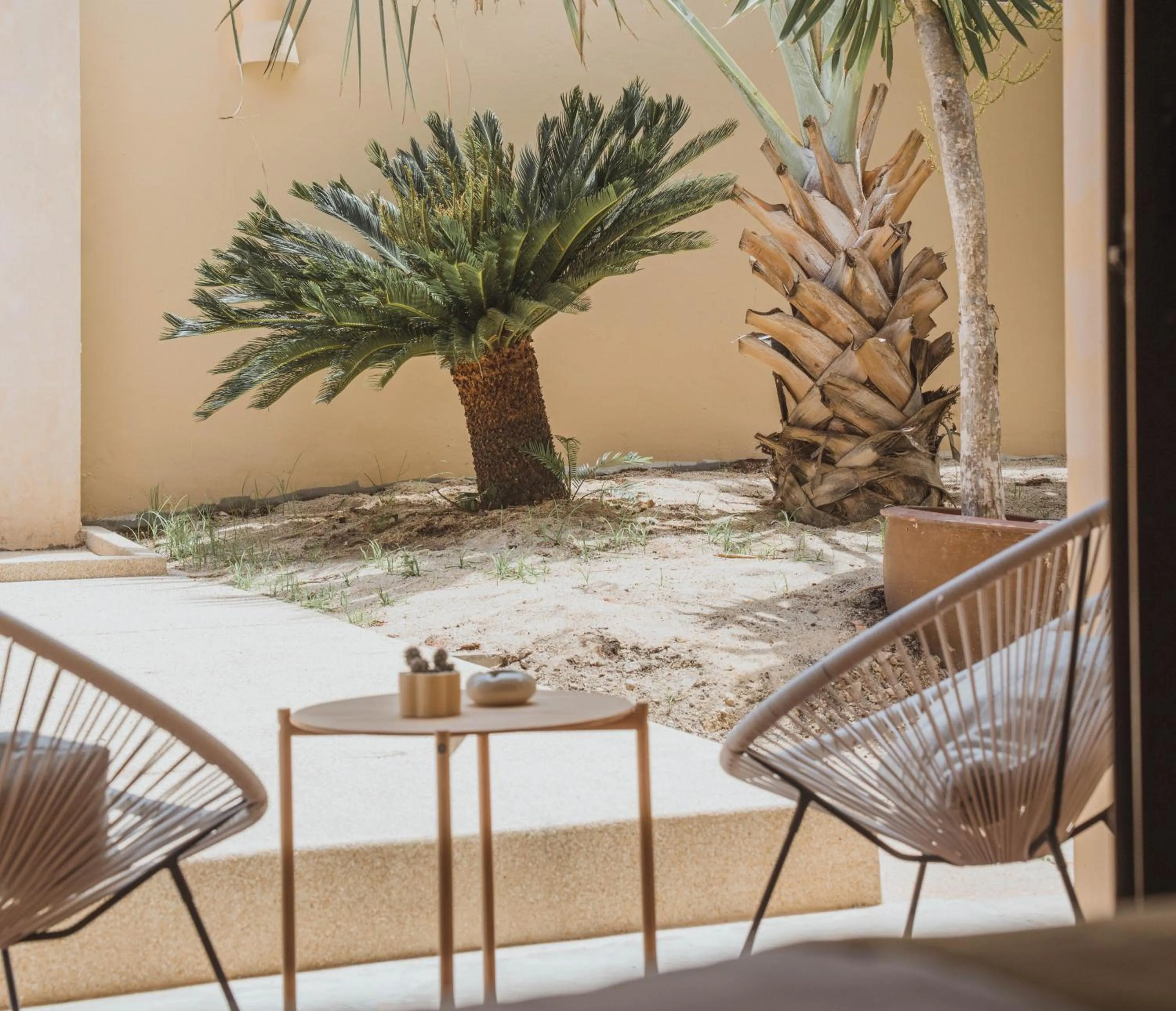 Garden in Rustic and Blue Getaway