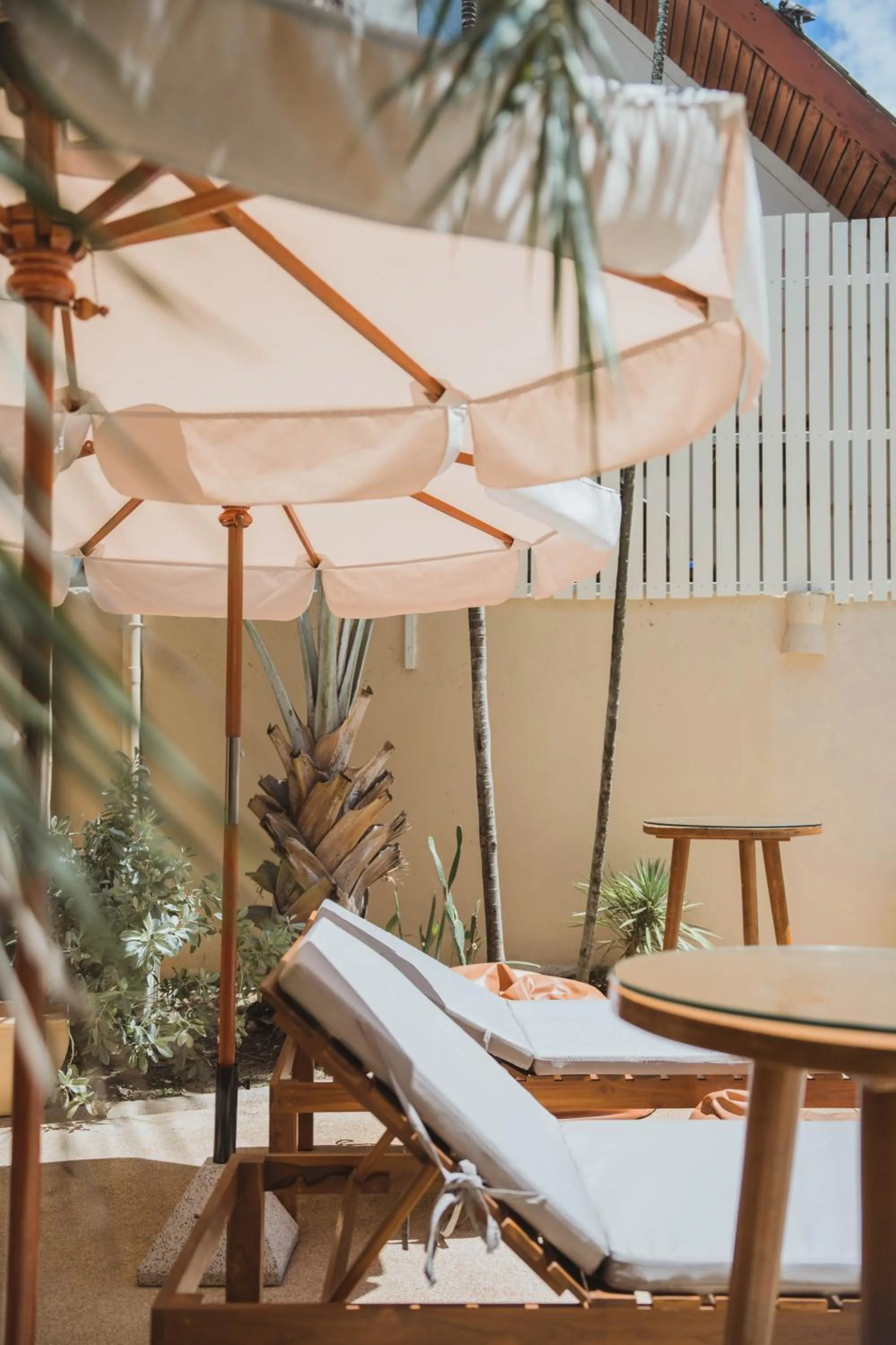 sunbed in Rustic and Blue Getaway