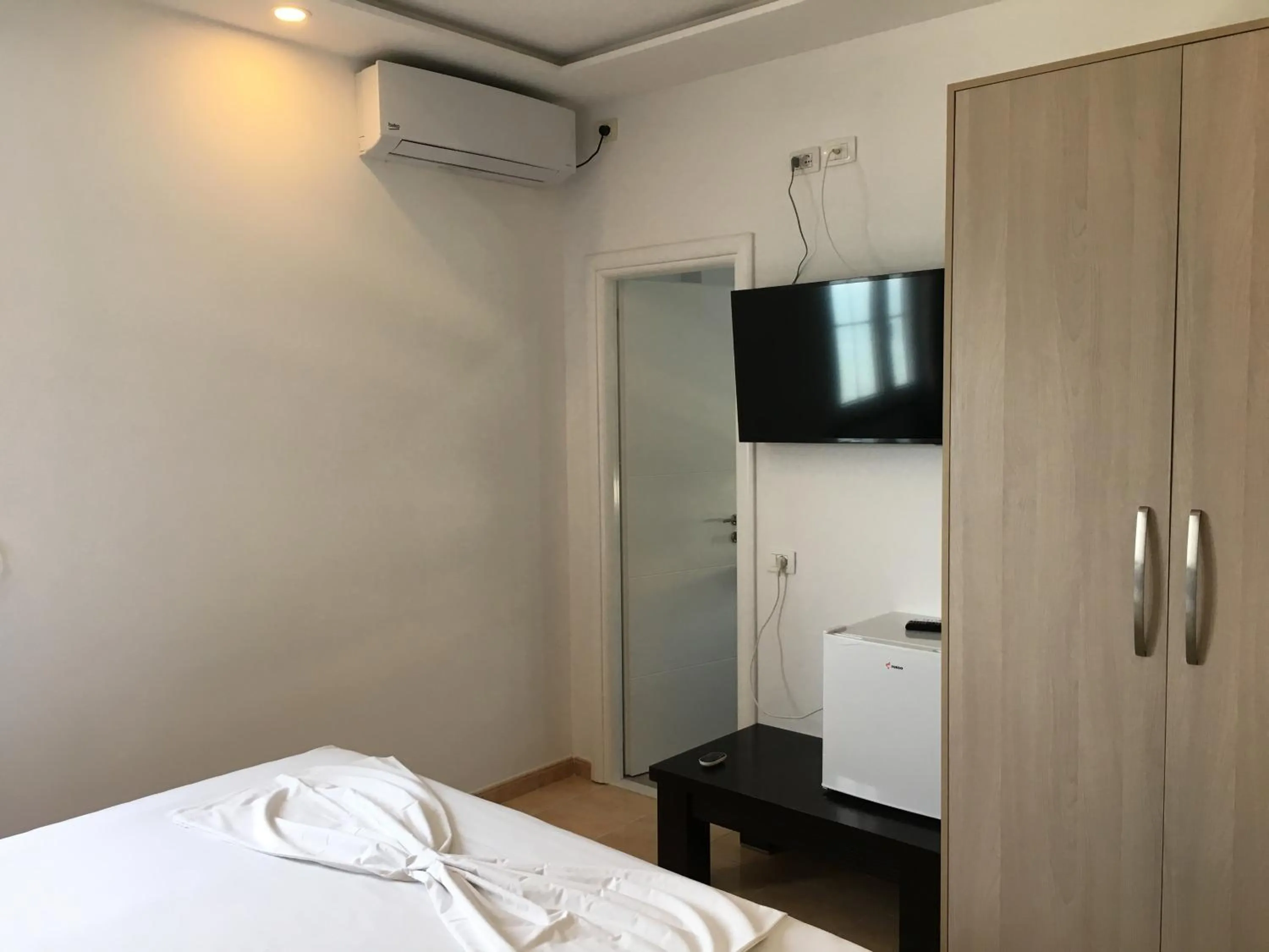 Bed in Espana aparthotel