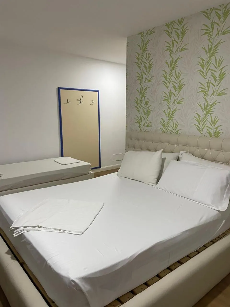 Bed in Espana aparthotel