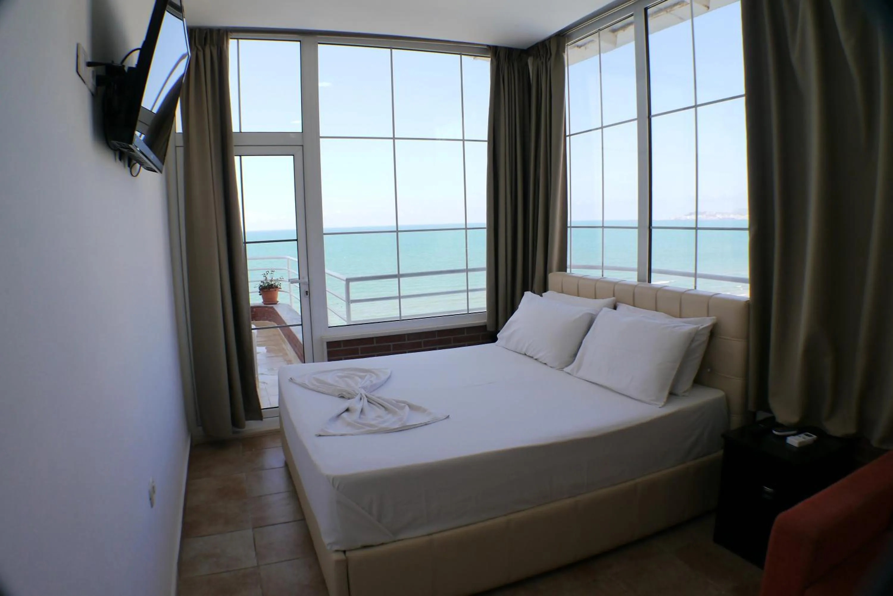 Bed in Espana aparthotel