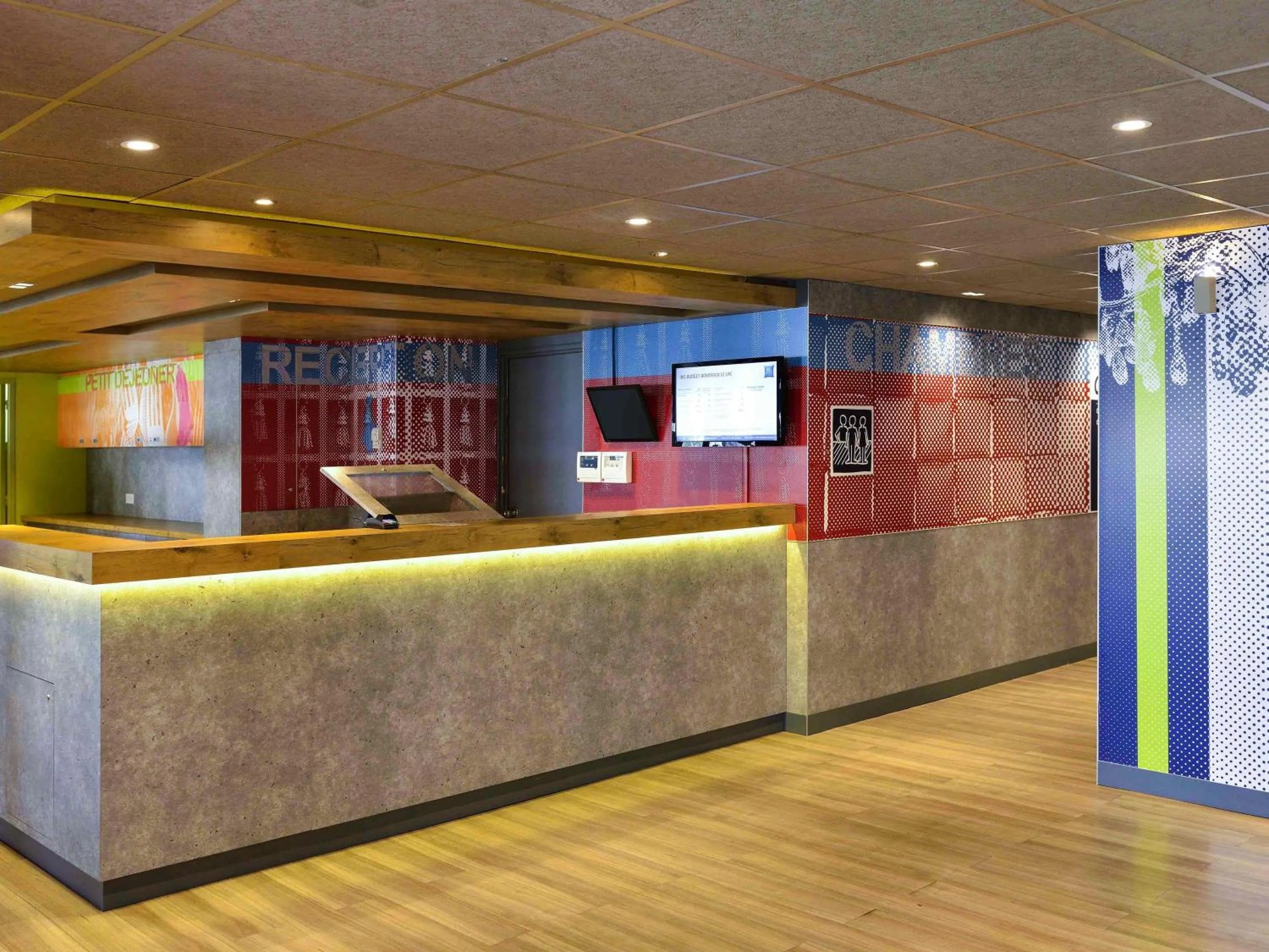 Property building in ibis budget Bordeaux Lac