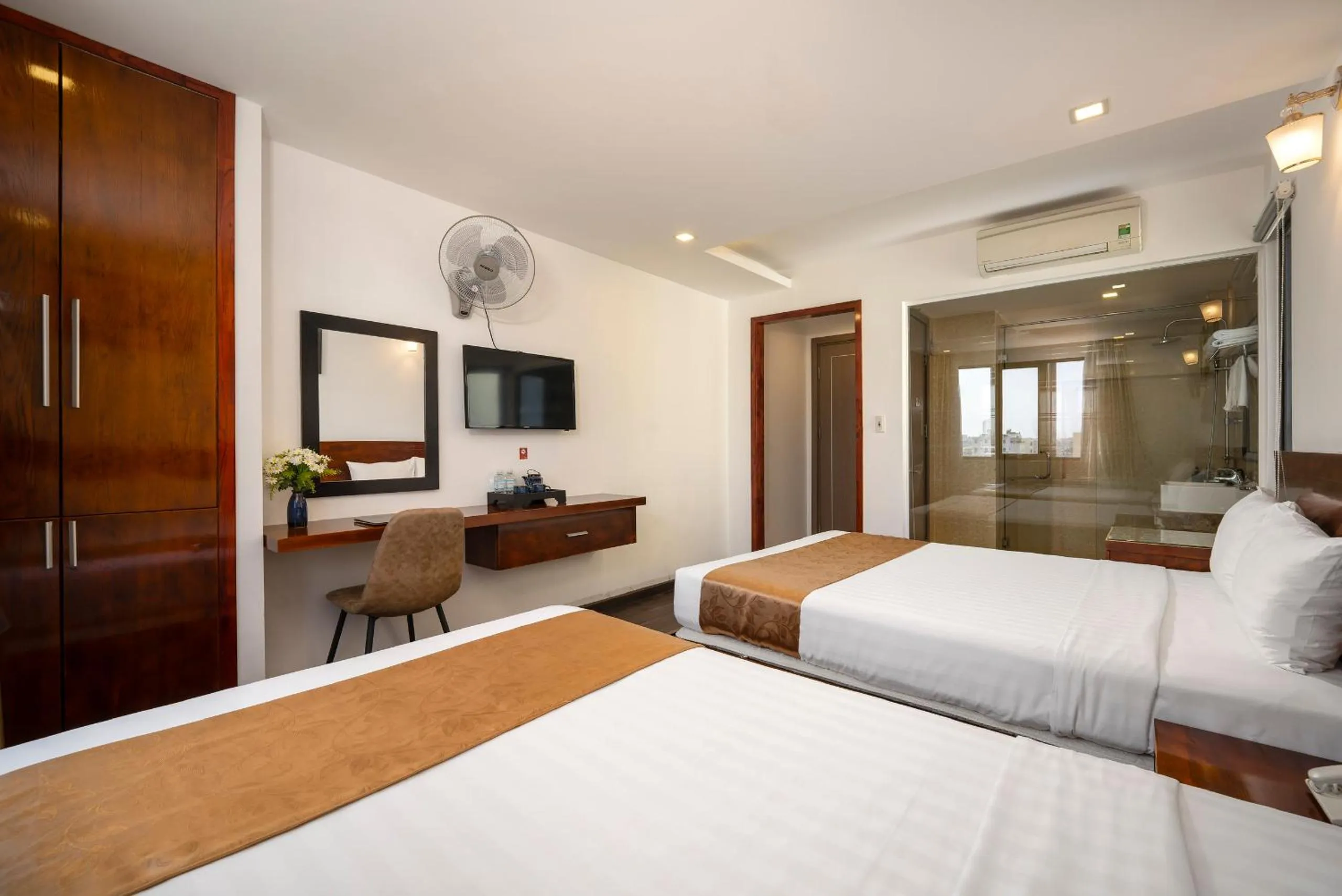 Bed in Waikiki Beach Hotel Da Nang