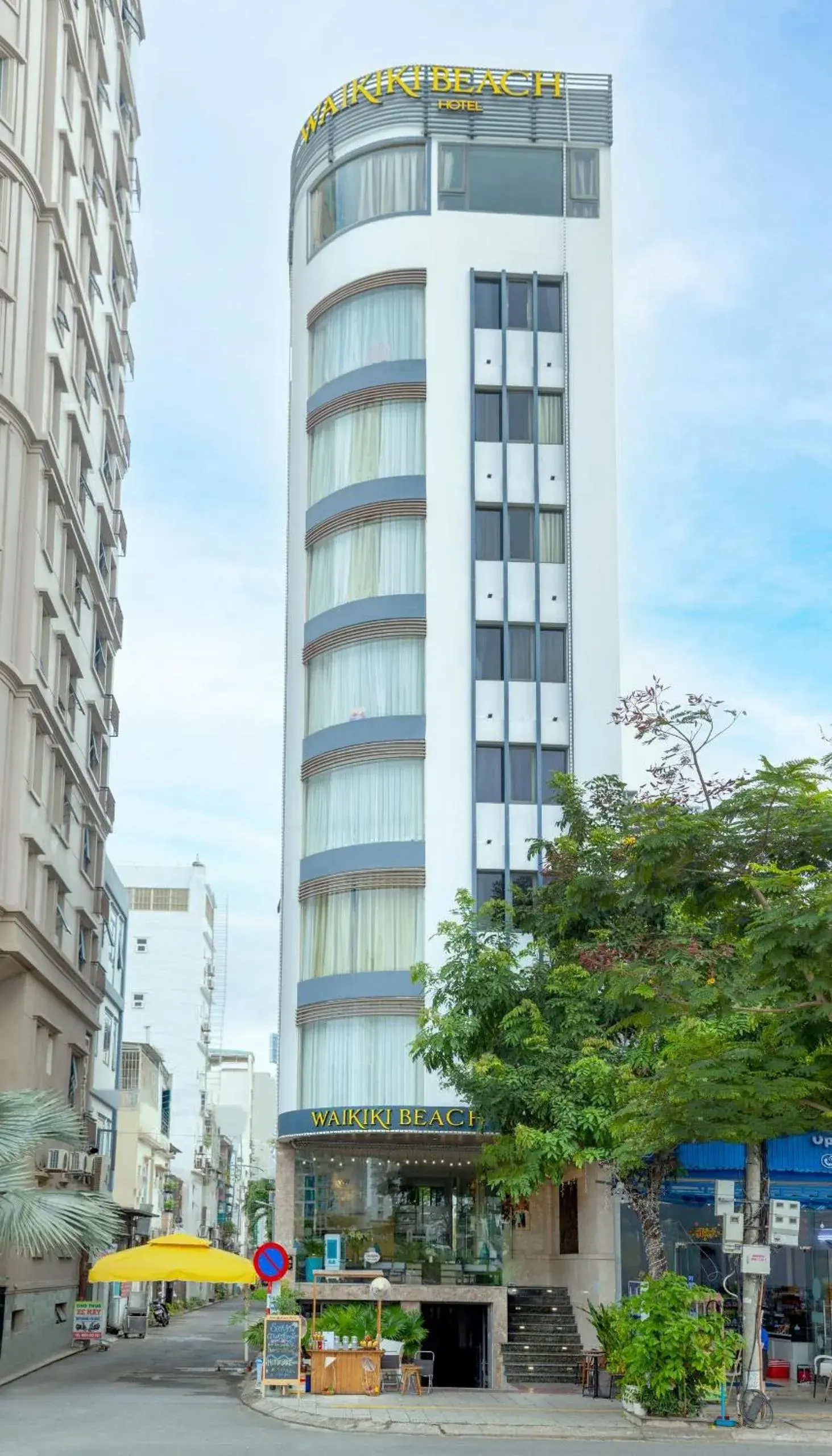 Property building in Waikiki Beach Hotel Da Nang Property building in Waikiki Beach Hotel Da Nang
