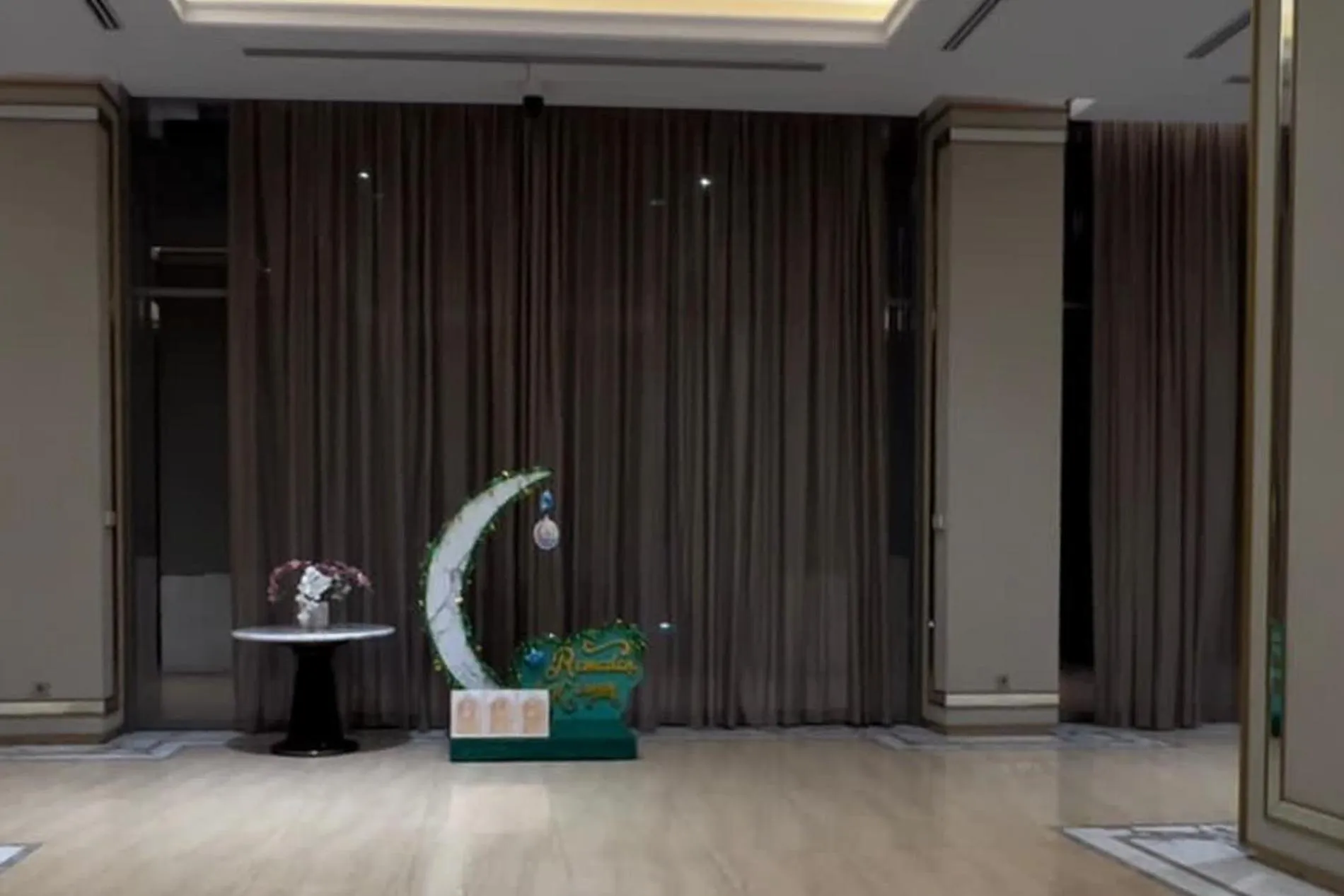 Property building in RedLiving Apartemen Transpark Cibubur - Ens Room