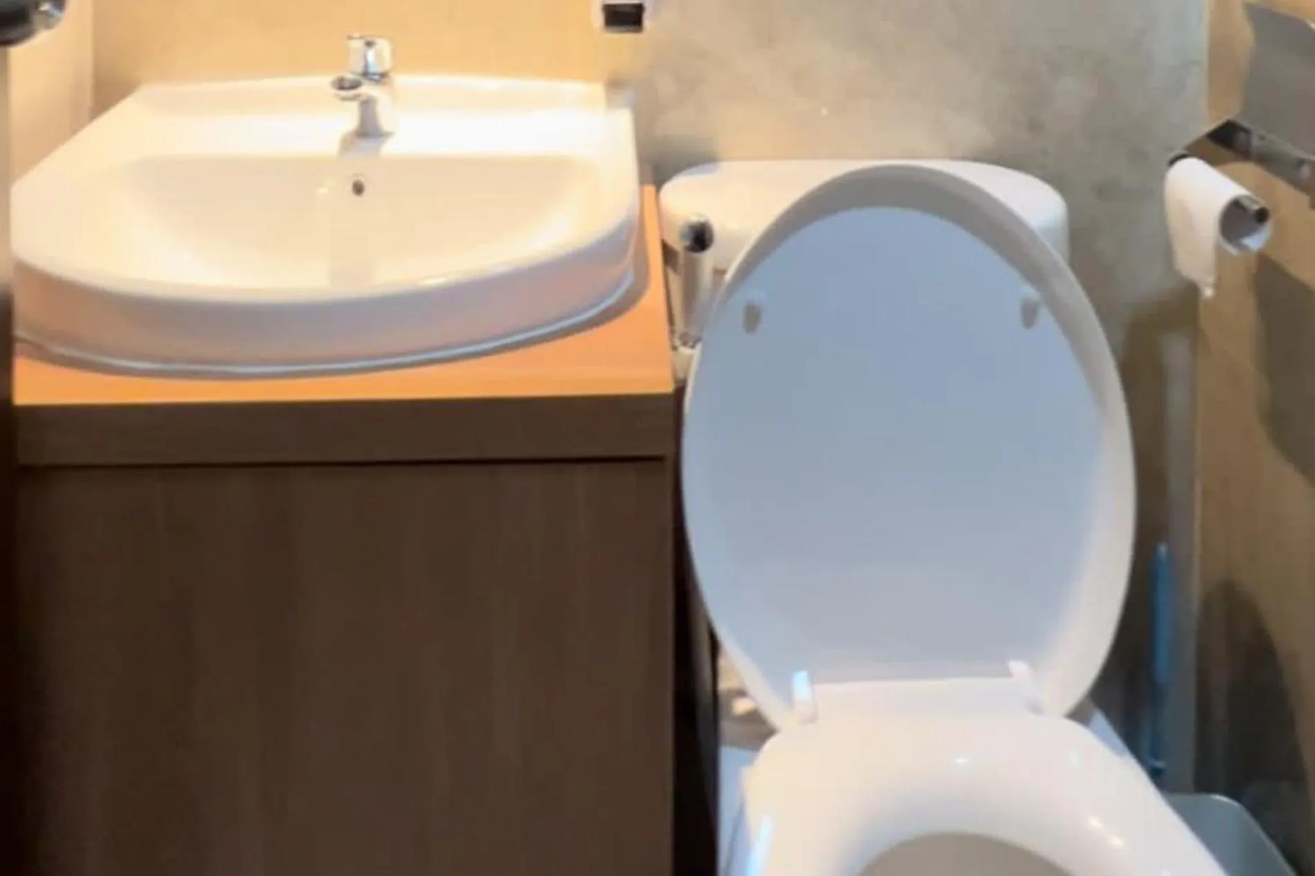 Bathroom in RedLiving Apartemen Transpark Cibubur - Ens Room