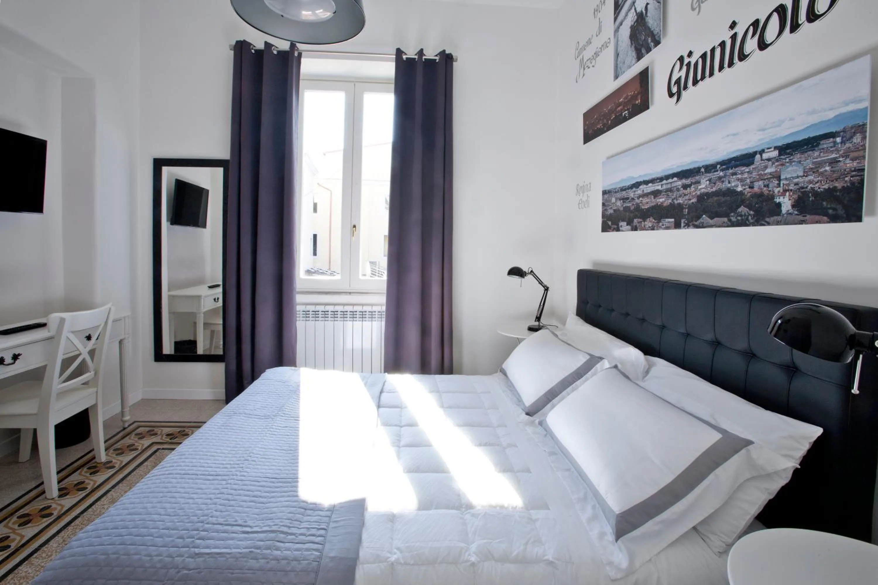 Bedroom, Bed in Saint Peter's Keys