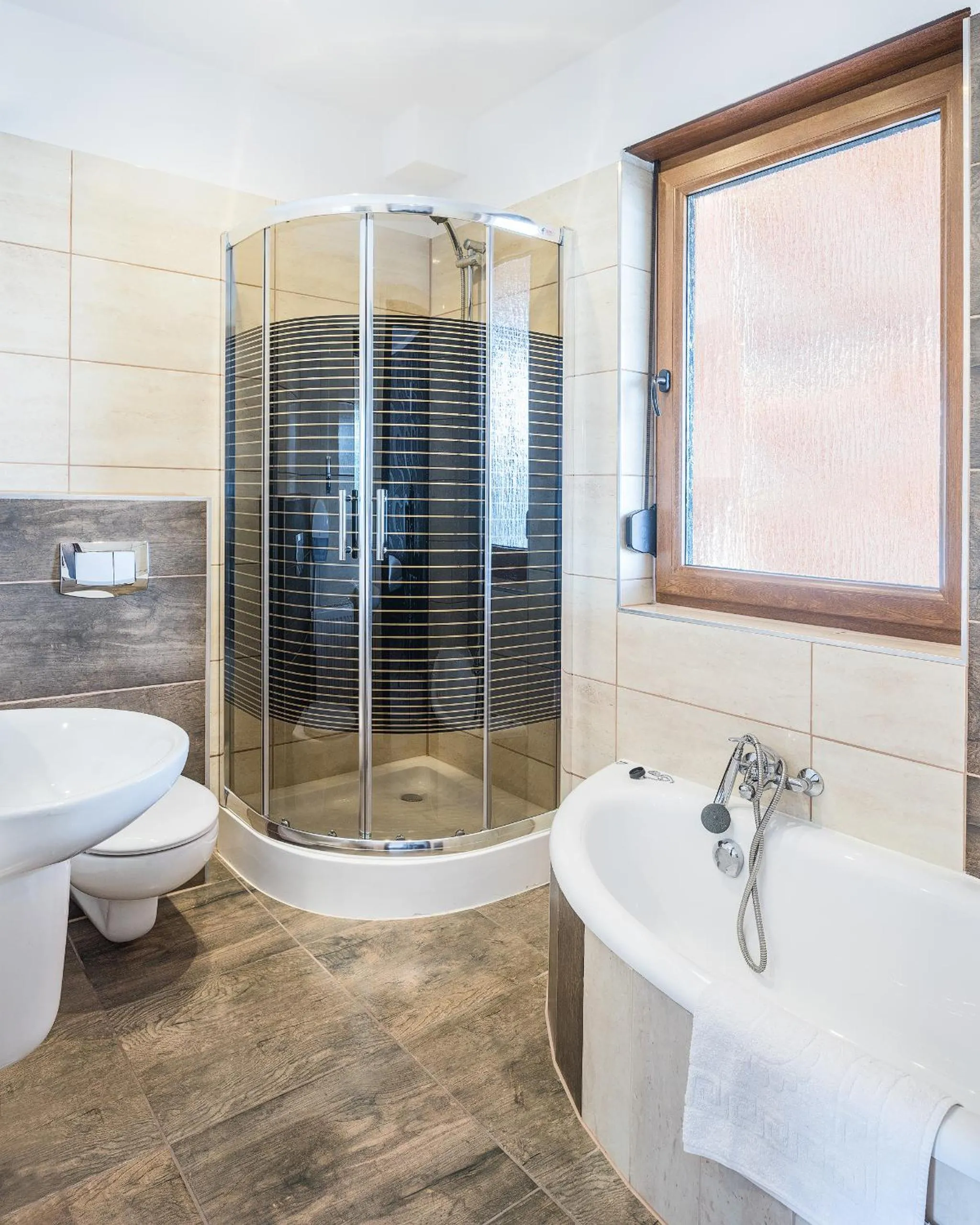 Shower in Resort Pod Lasem