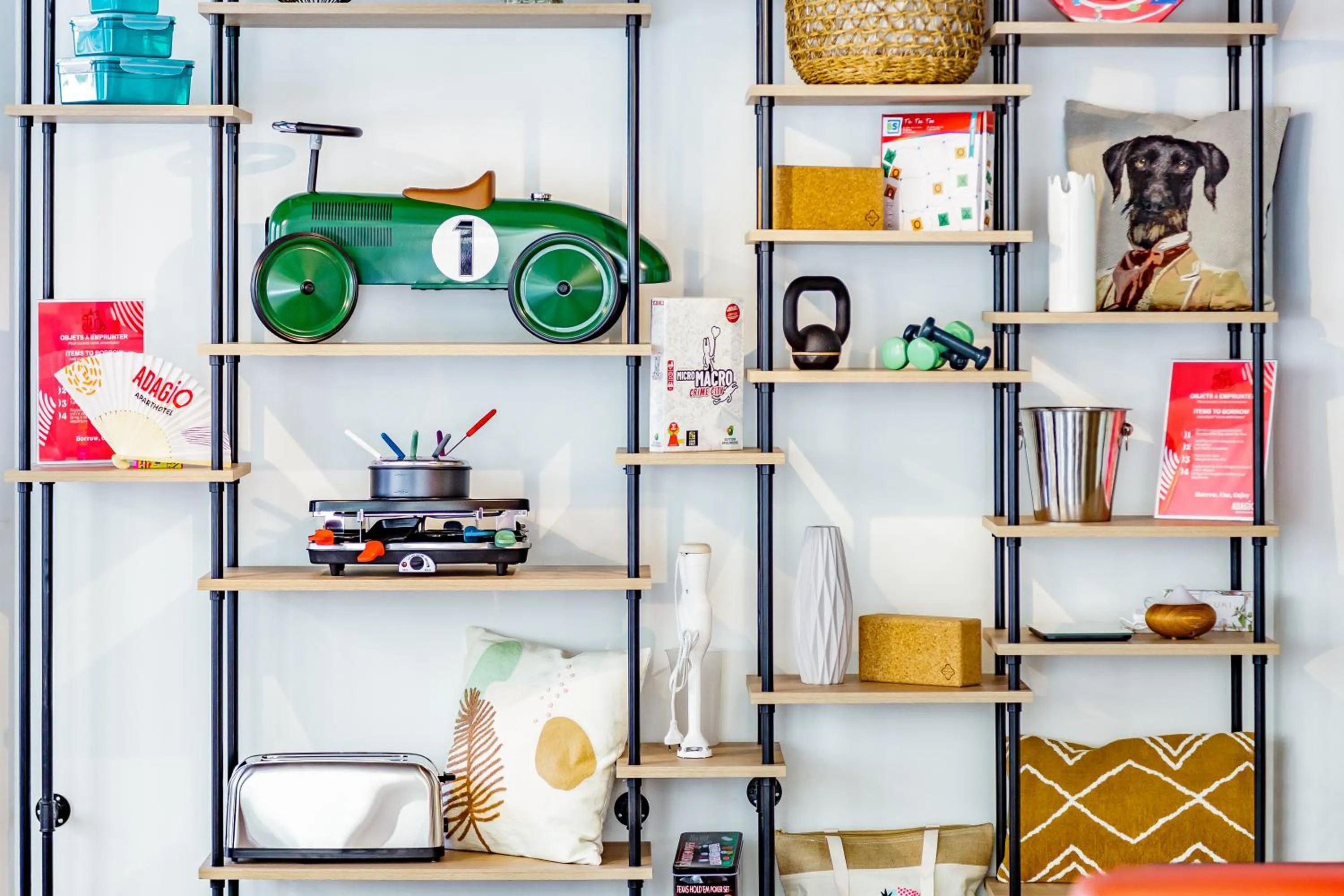 Library in ibis Styles Montpellier Centre Comedie