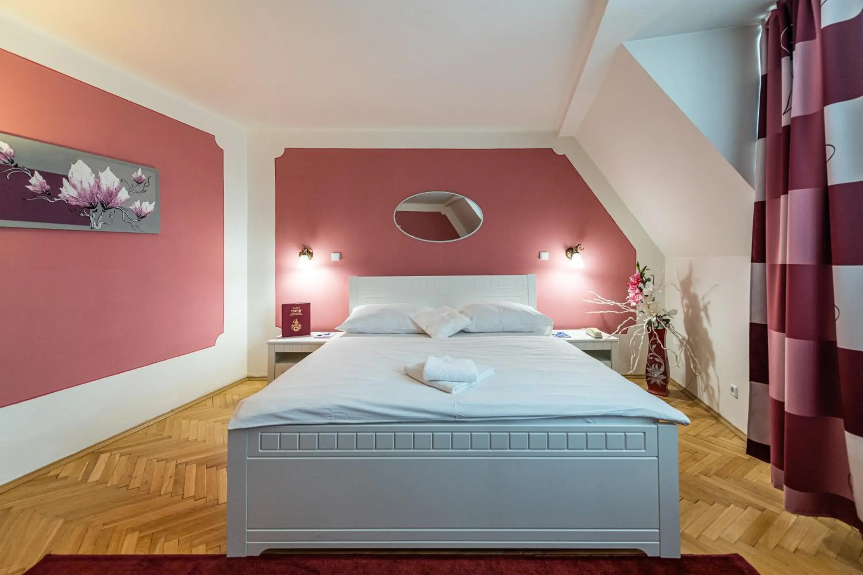 Double Room in Hotel Trumf Double Room in Hotel Trumf