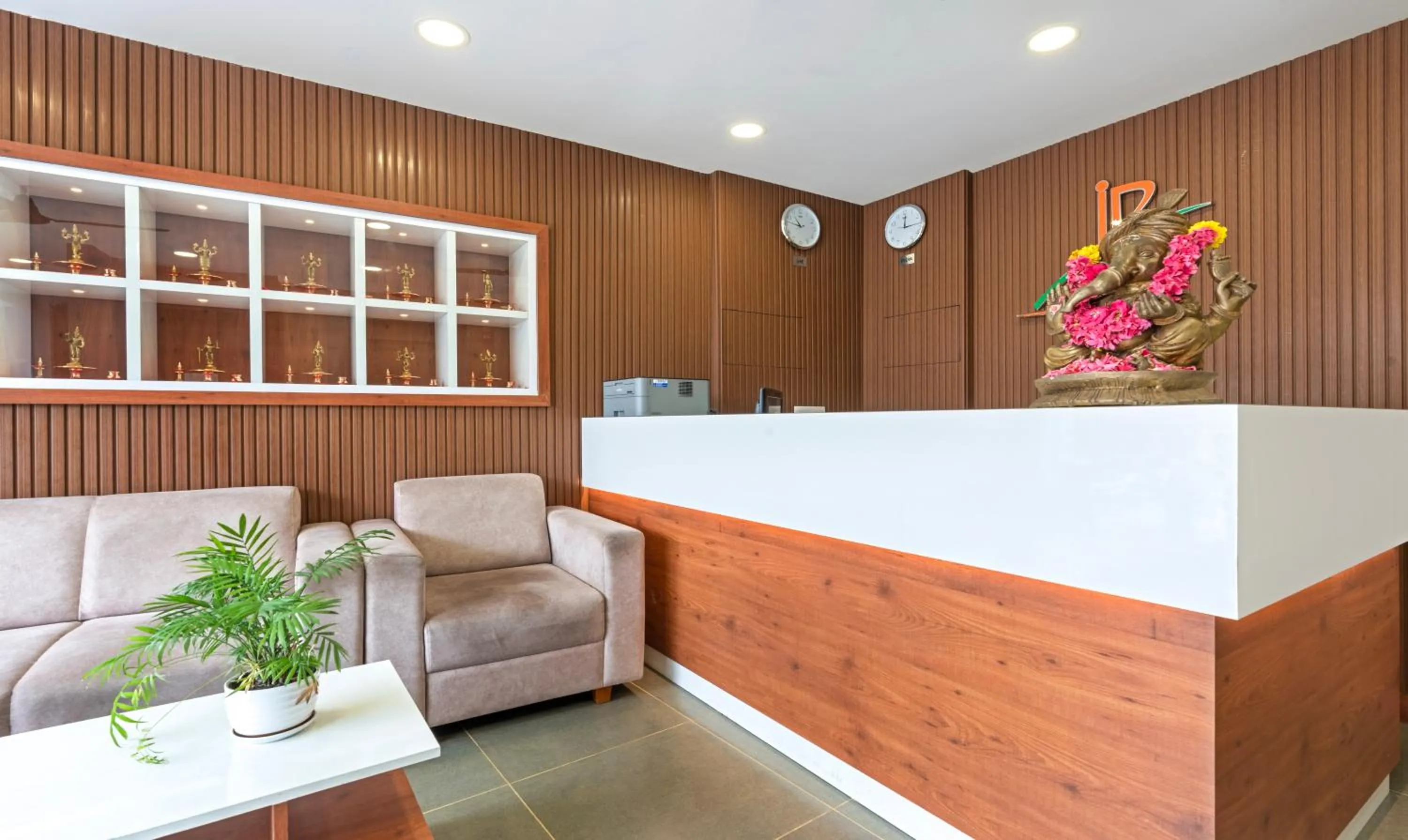 Lobby or reception in Treebo JP Residency