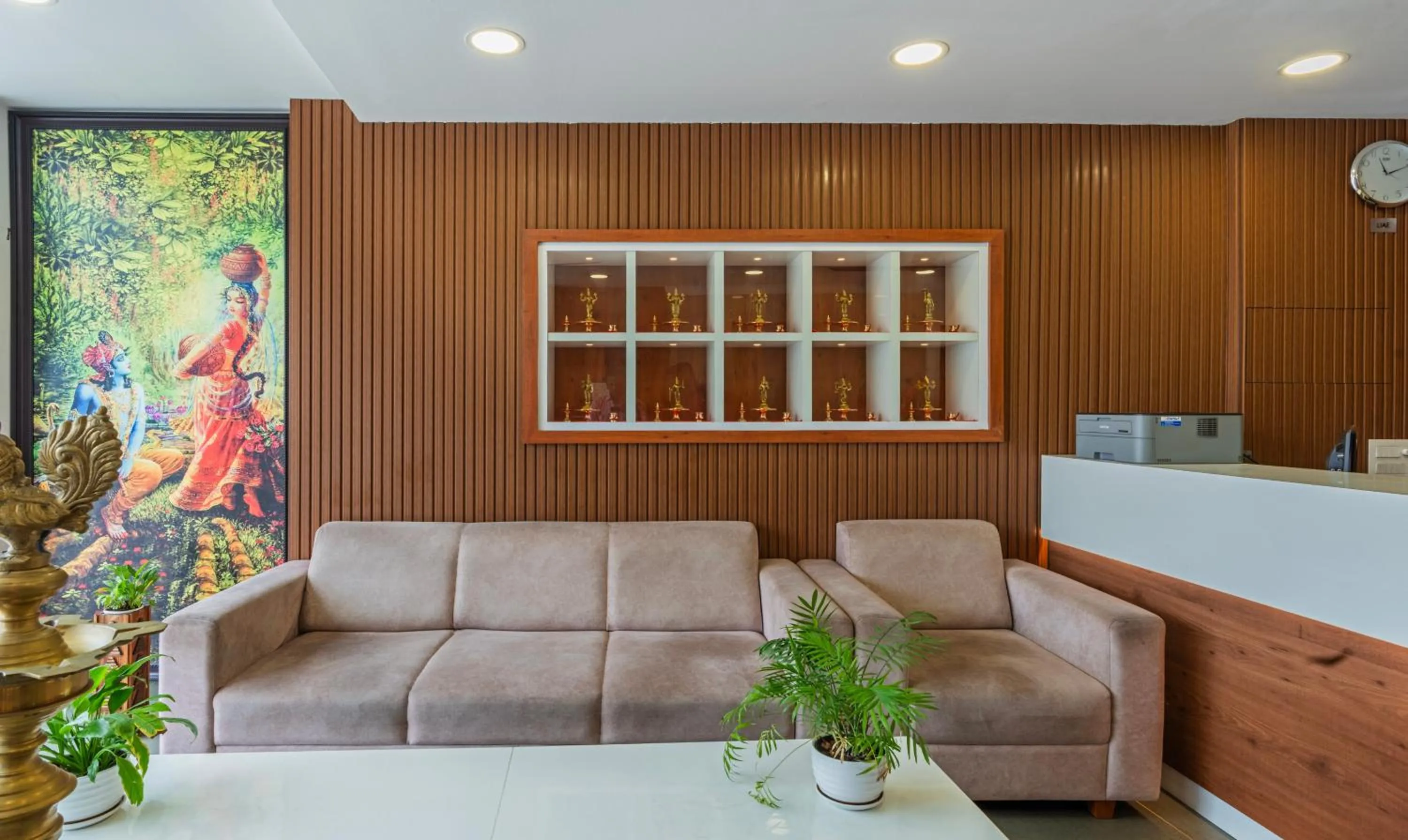 Seating area in Treebo JP Residency