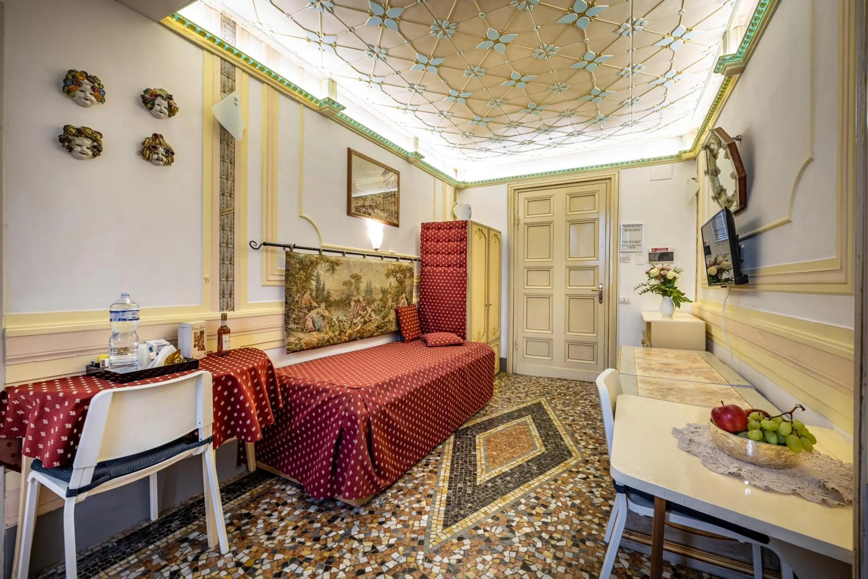 Living room in Dei Medici Palace