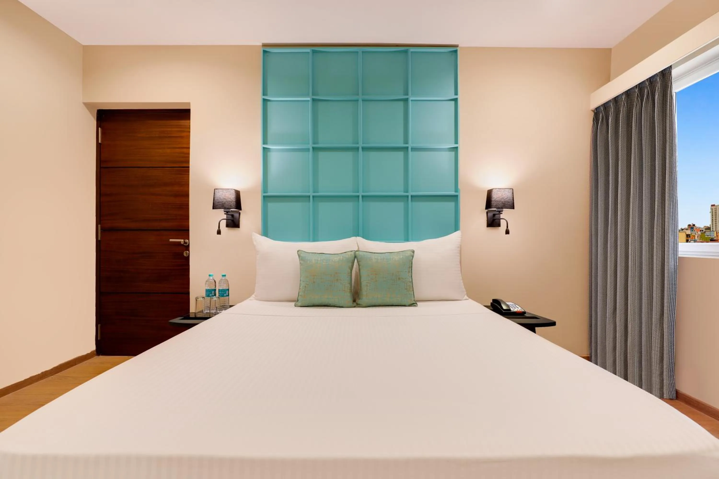 Bedroom, Bed in Lemon Tree Suites, Whitefield, Bengaluru