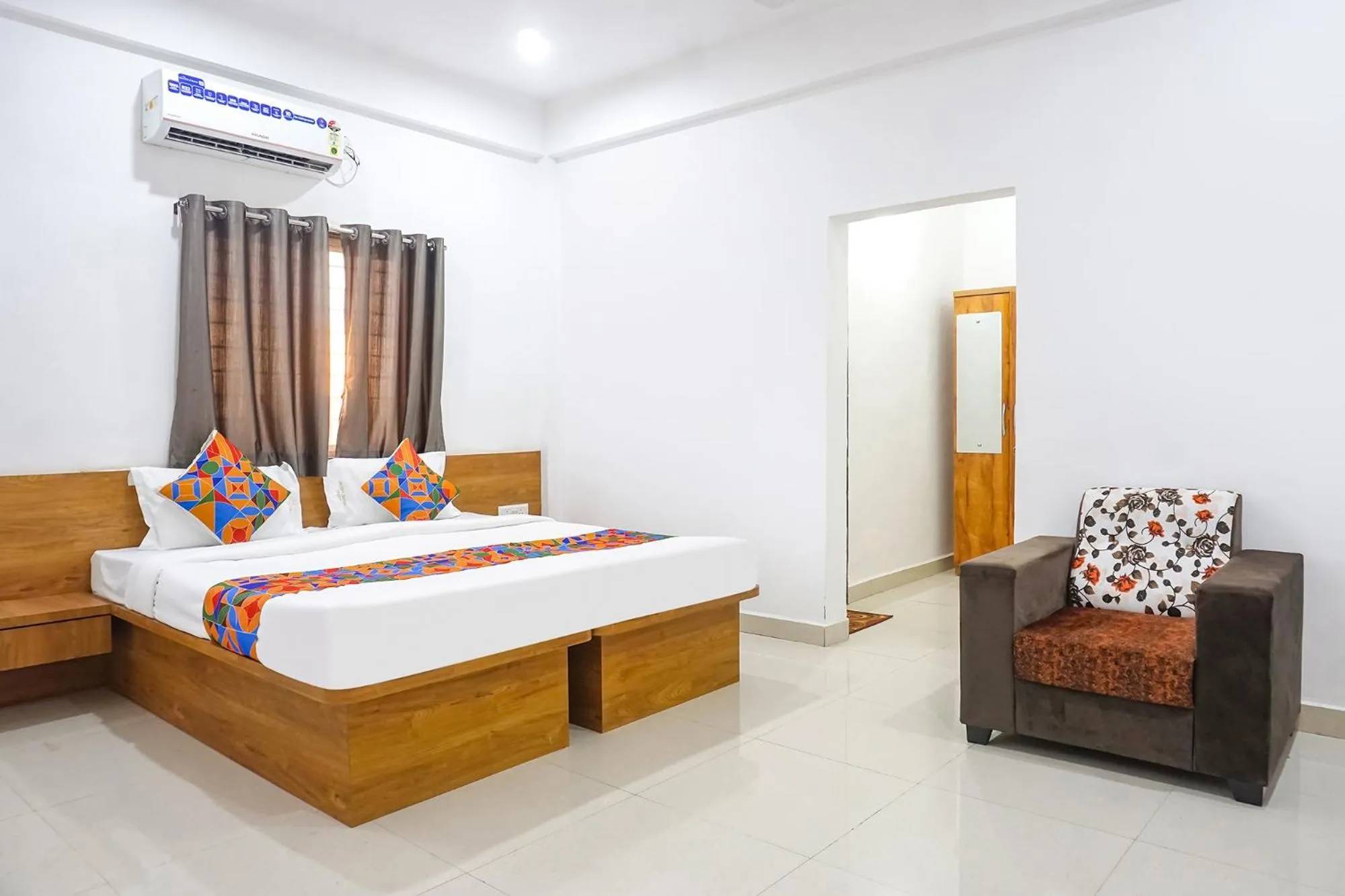 Bed in FabHotel The White House Inn - EON IT Park