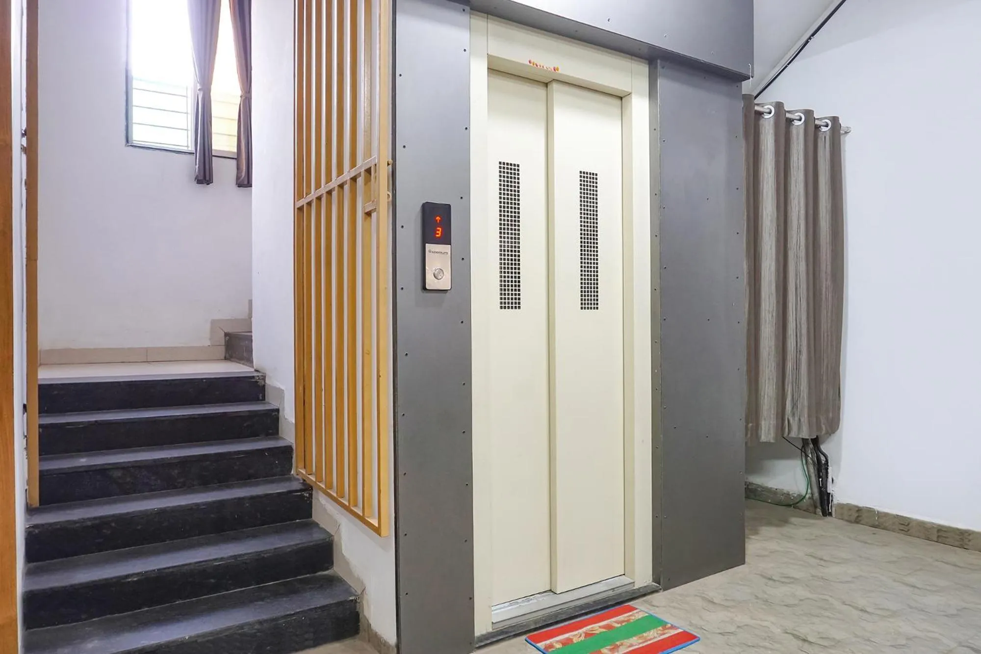 Lobby or reception in FabHotel The White House Inn - EON IT Park