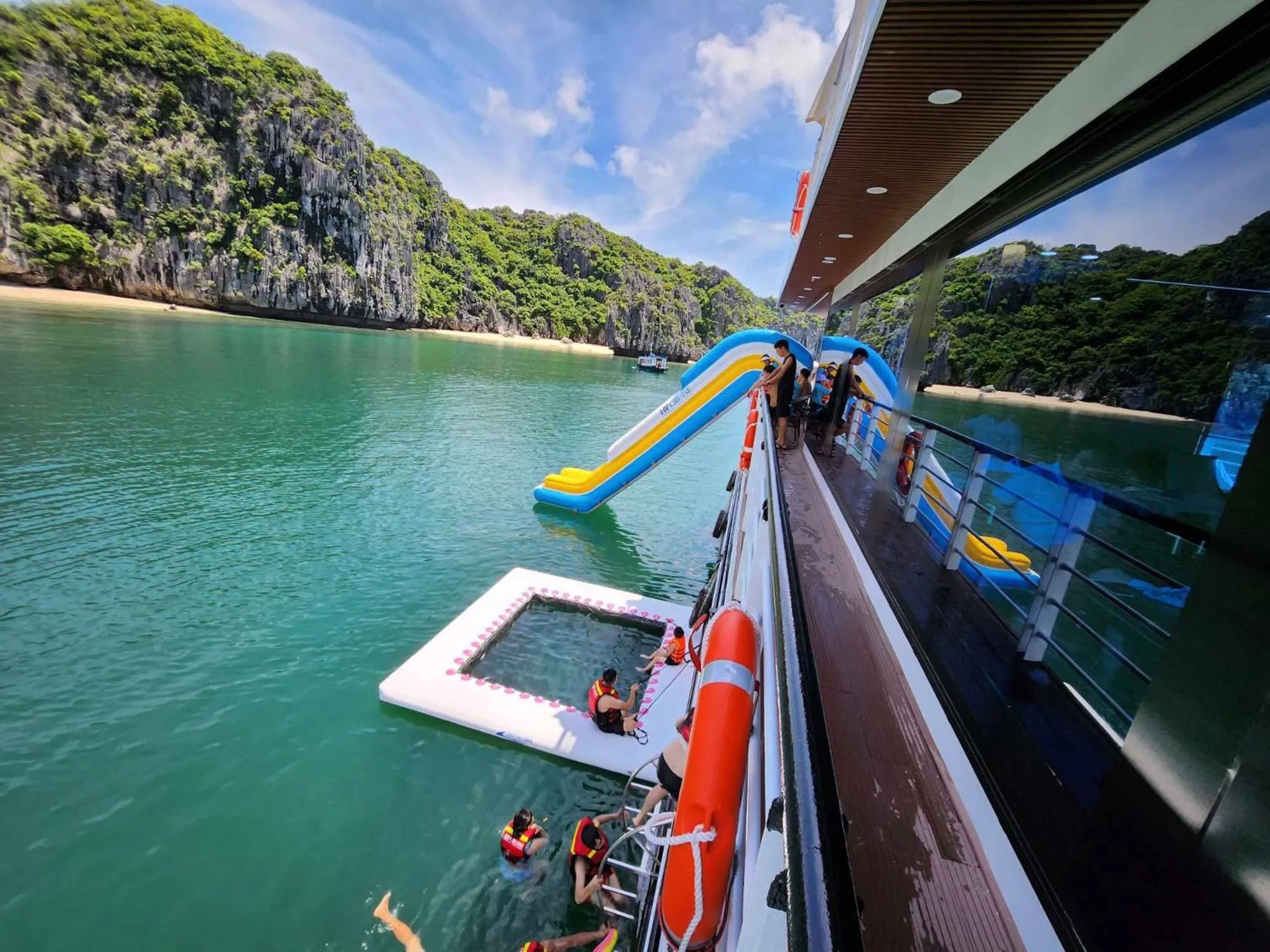 Nearby landmark in Cat Ba Wonder Hotel