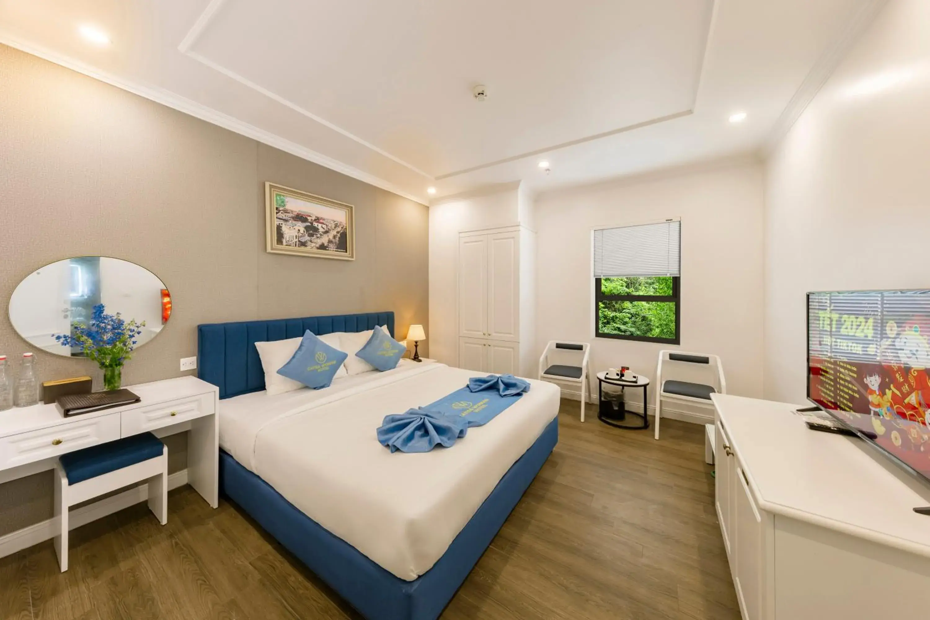 Bed in Cat Ba Wonder Hotel Bed in Cat Ba Wonder Hotel