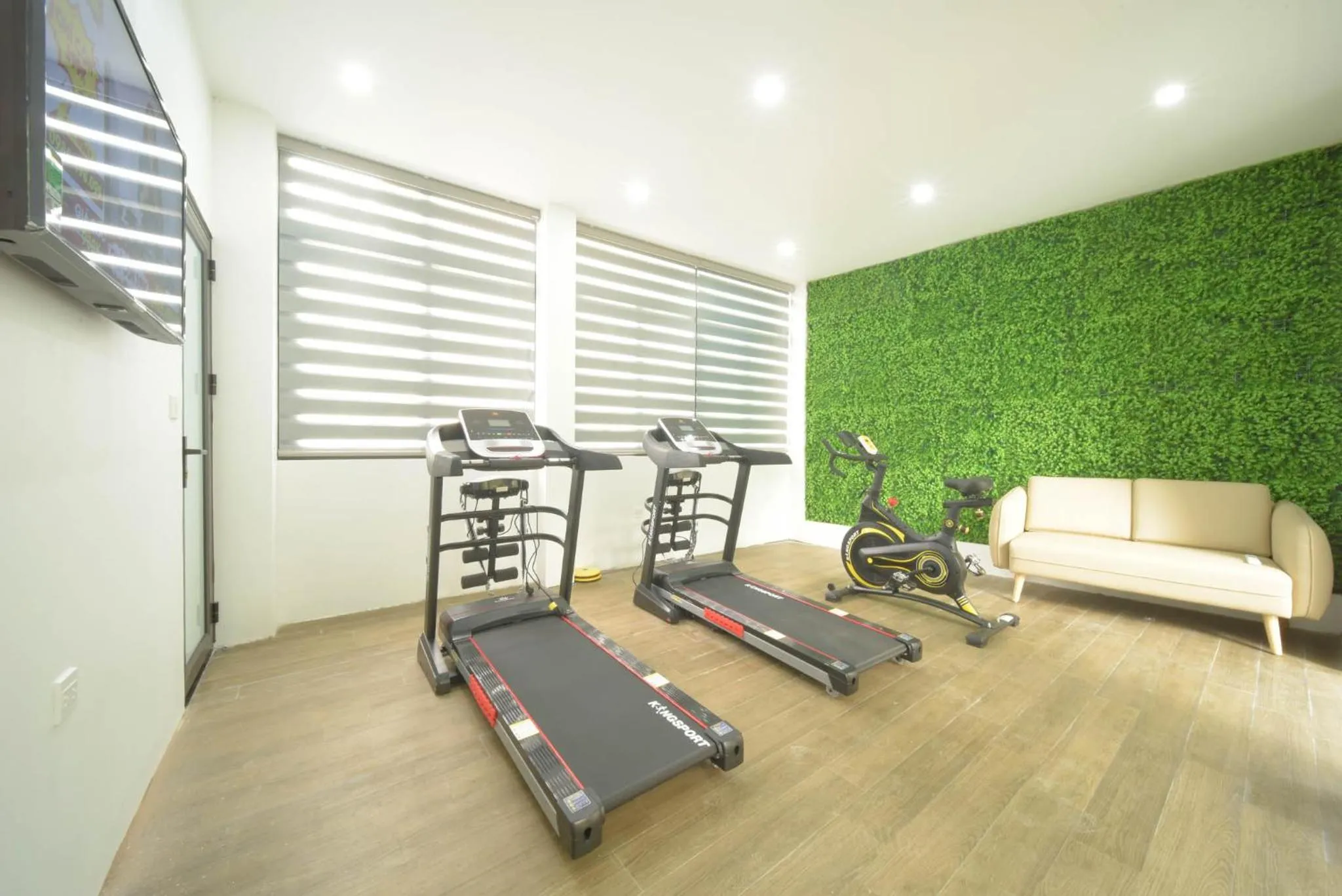 Fitness centre/facilities in Cat Ba Wonder Hotel