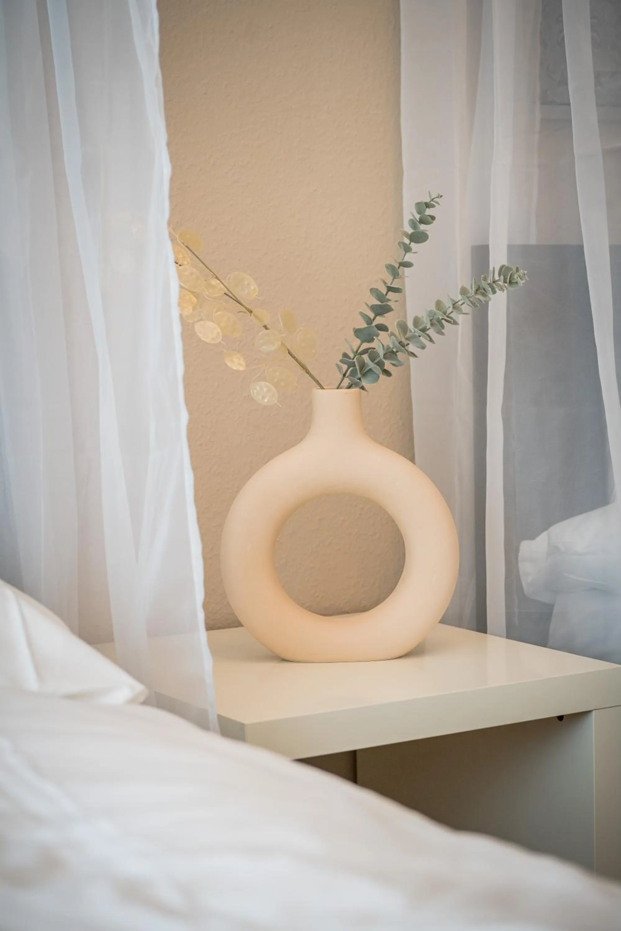 Decorative detail, Bed in Aparthotel Alma Bonn