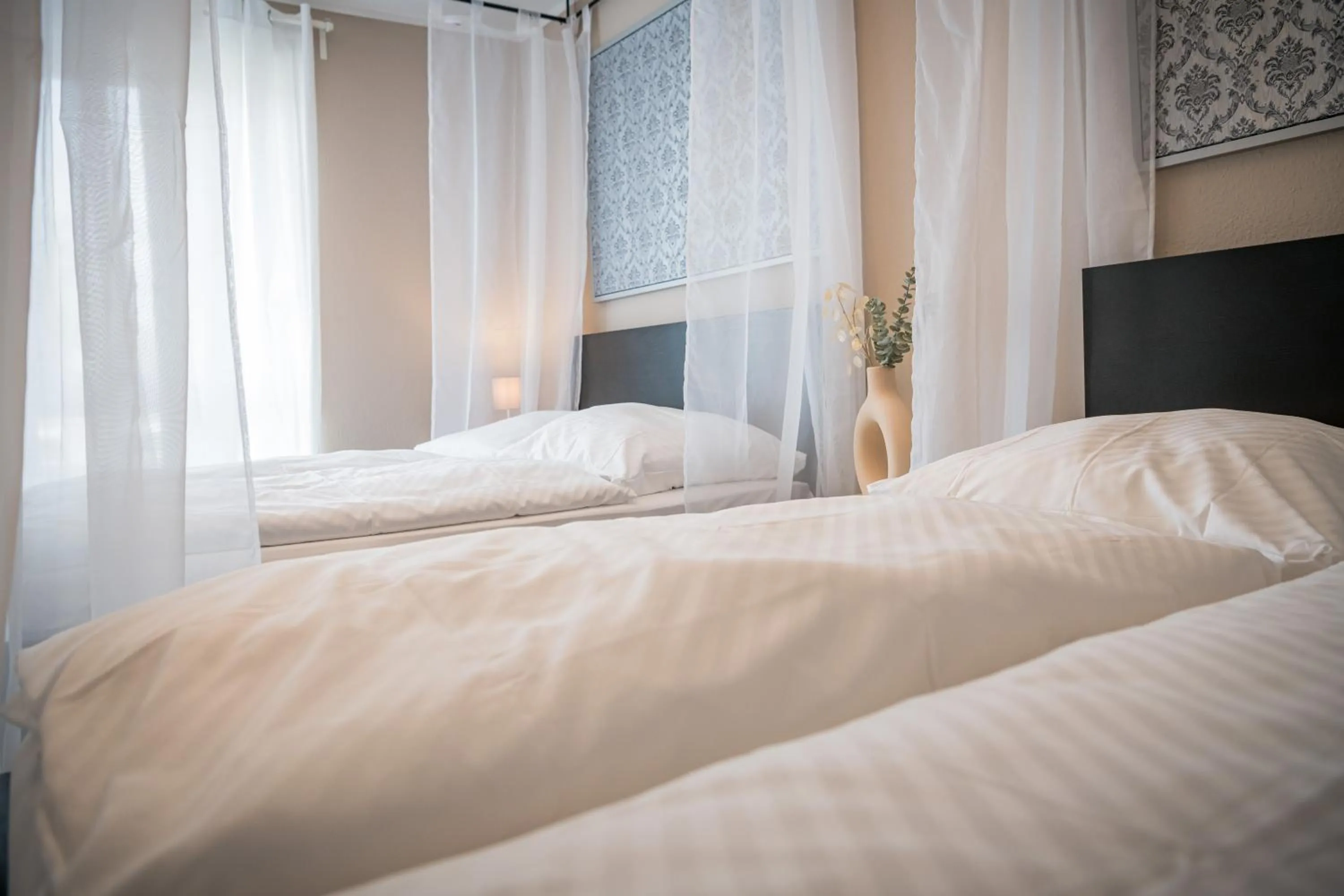 Bed in Aparthotel Alma Bonn