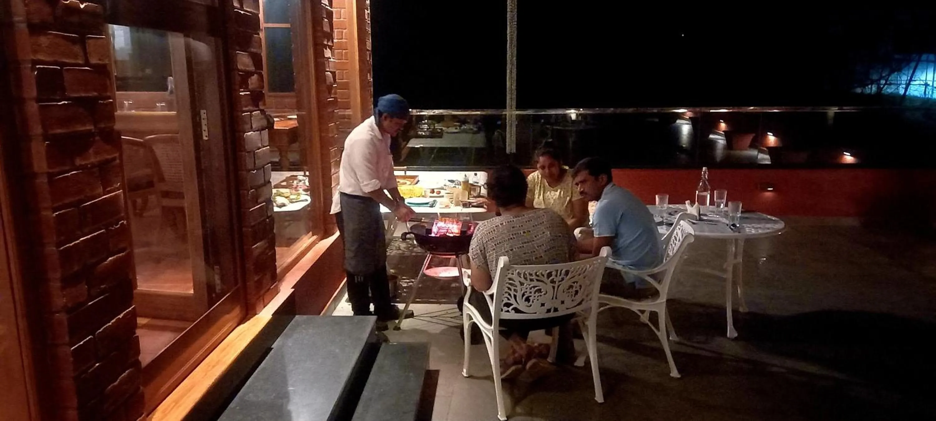 Evening entertainment in Willow Hill by Nature Resorts and Stays