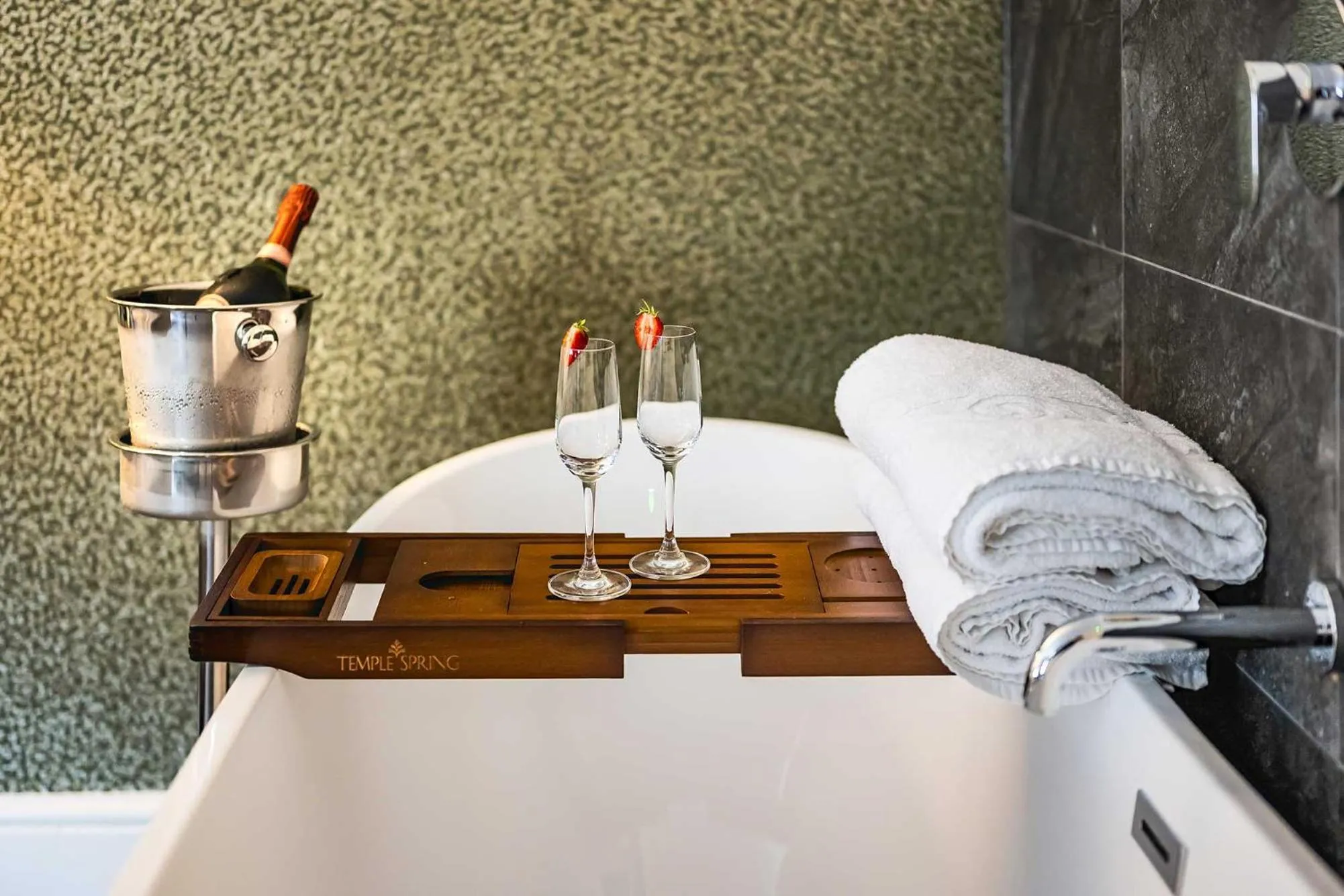 Bath in The Borough Lancaster