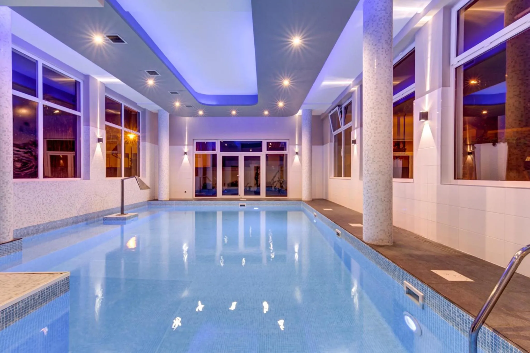 Swimming pool in Villa Melody