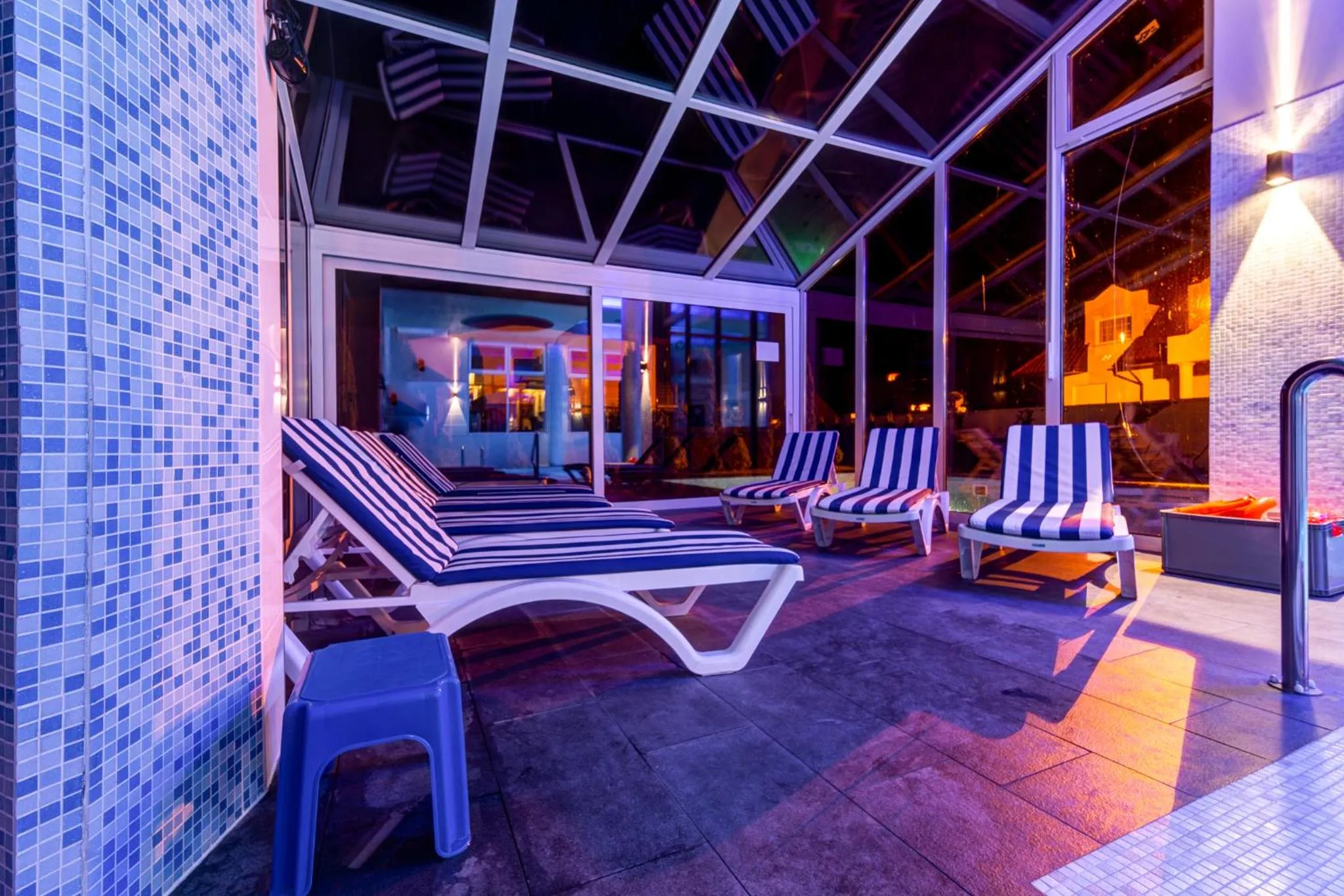 Swimming pool in Villa Melody