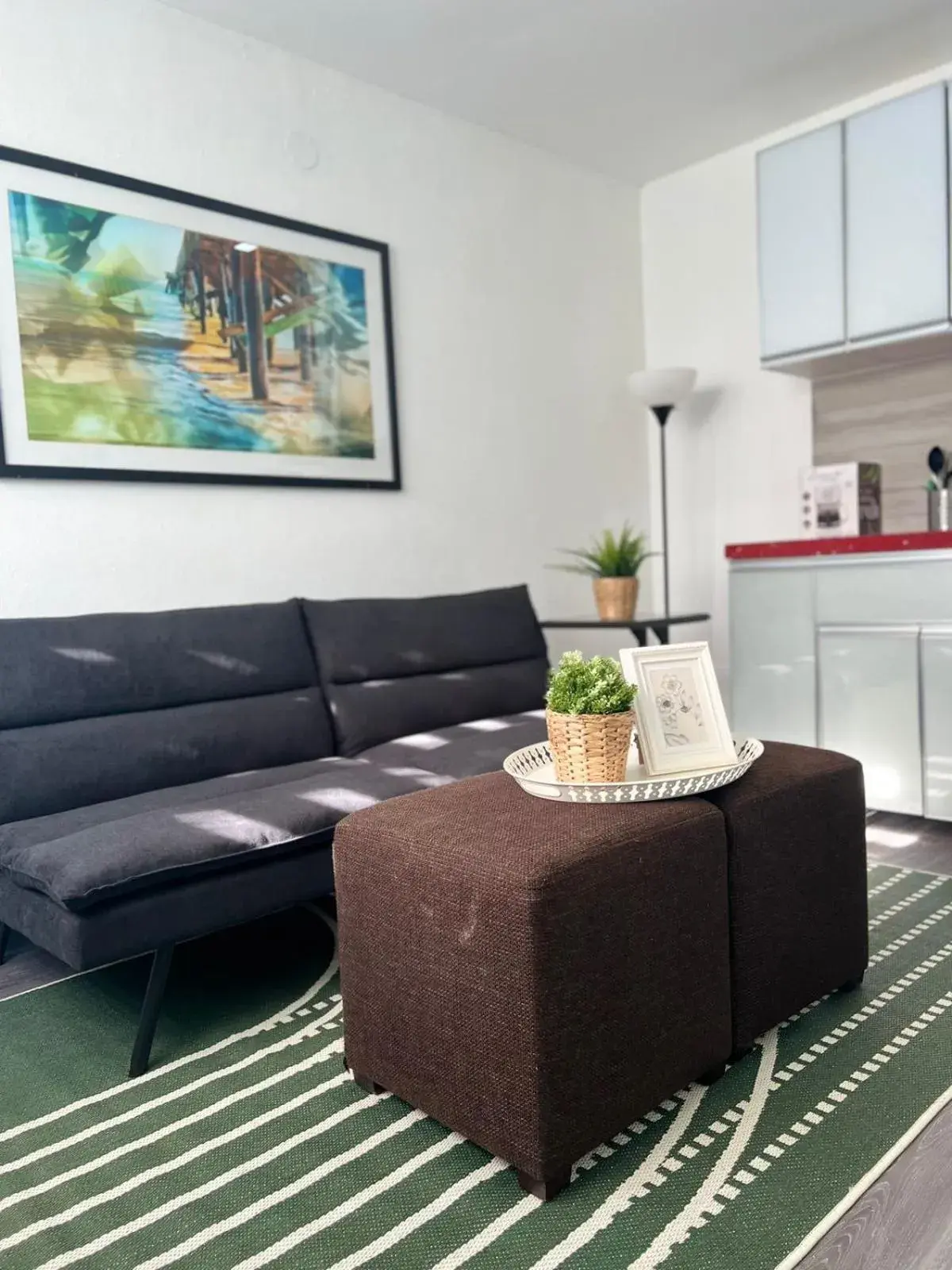 Studio Apartment with Queen Bed in Janer House at San Juan Studio Apartment with Queen Bed in Janer House at San Juan