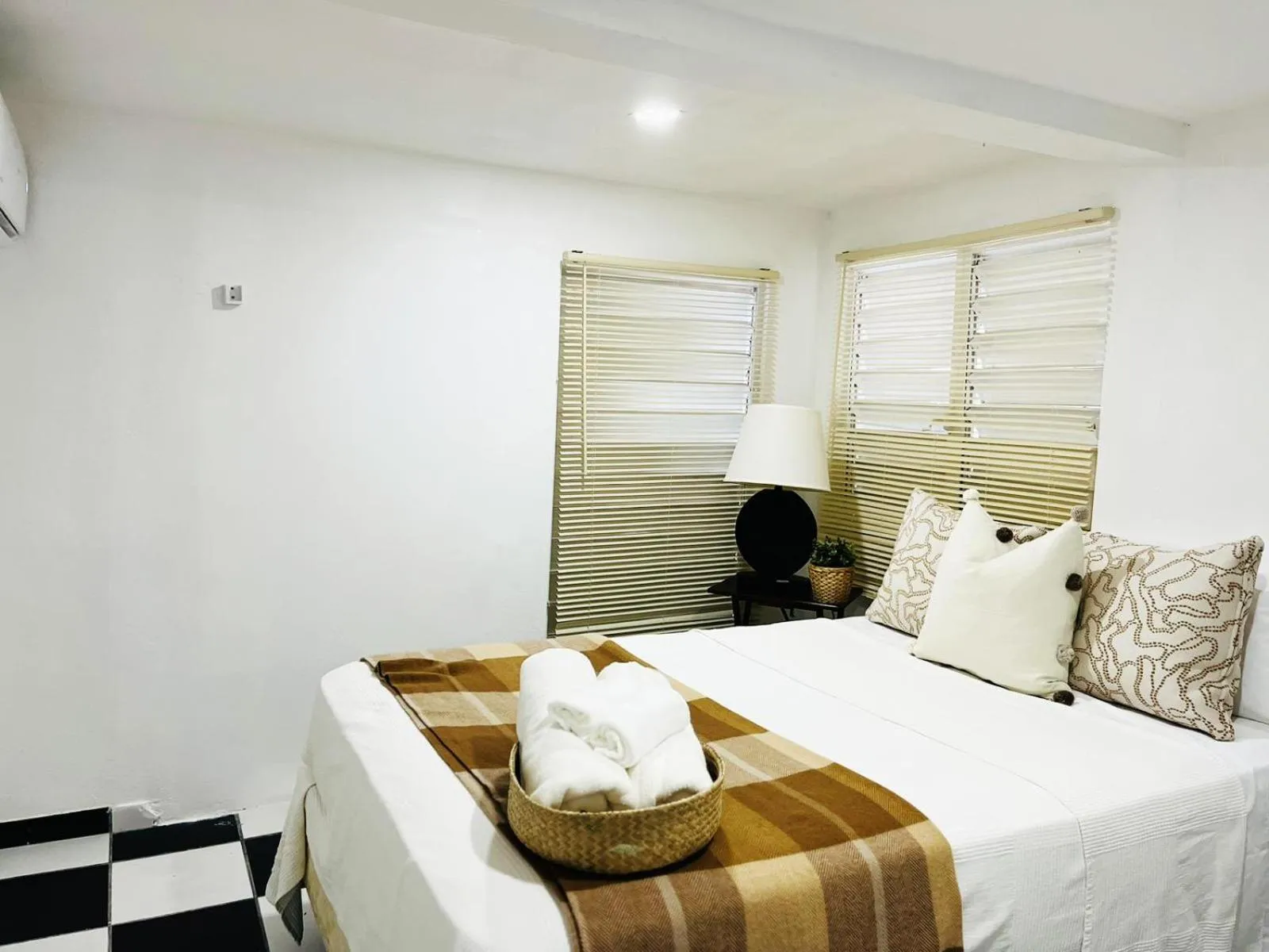 Bed in Janer House at San Juan