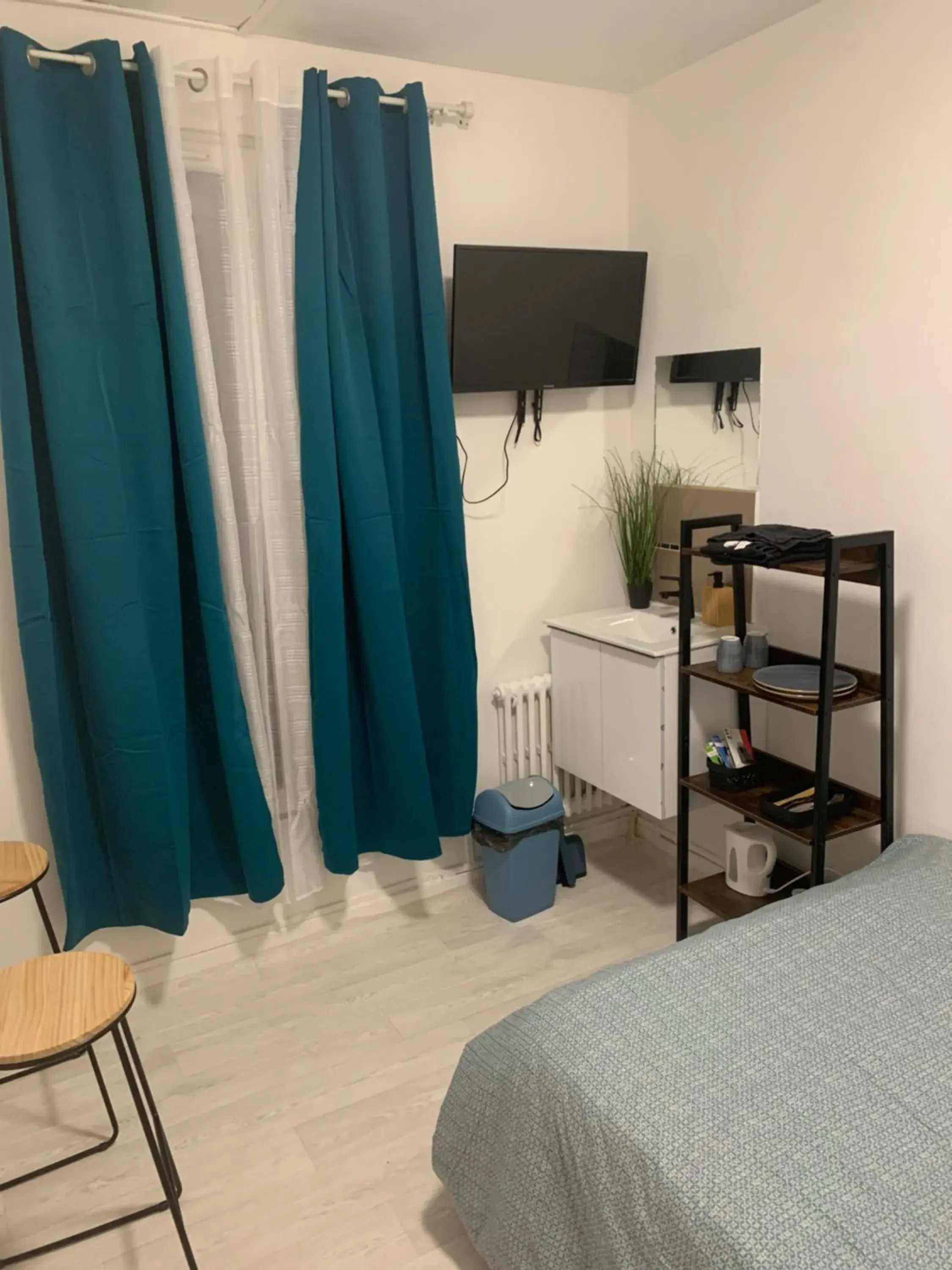 Double Room in Hotel La Défense Double Room in Hotel La Défense