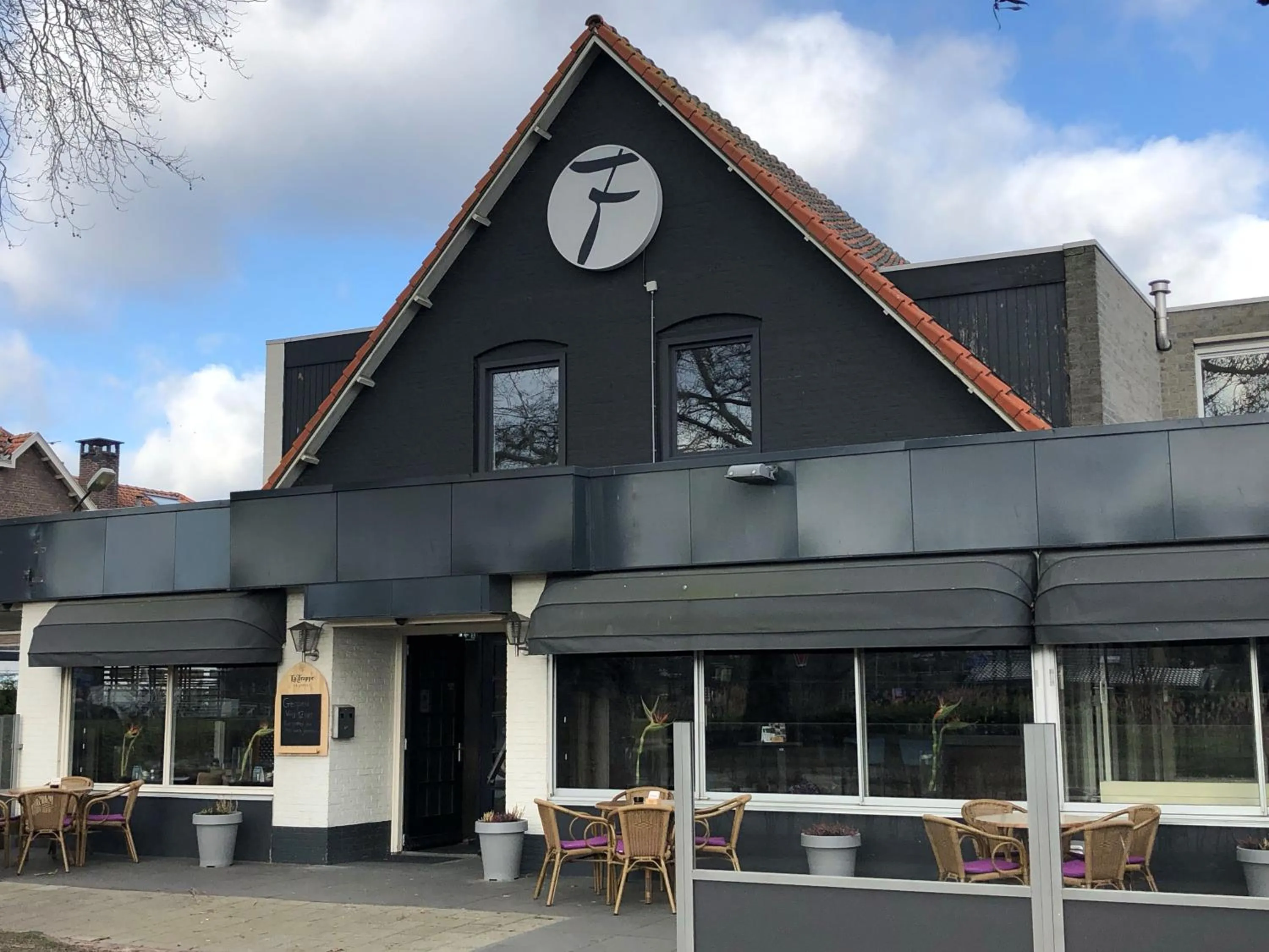 Property building in Fletcher Hotel-Restaurant Waalwijk