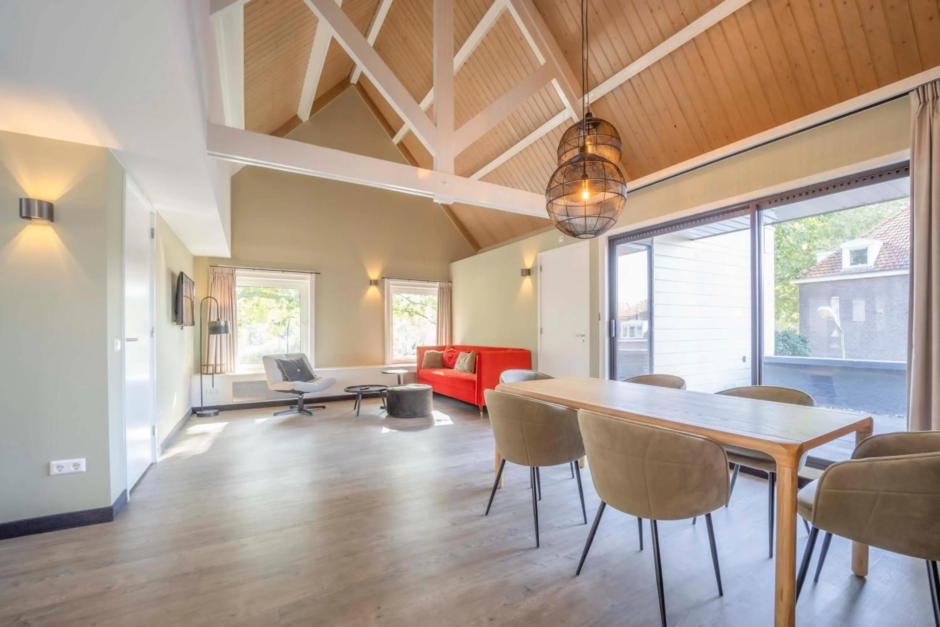 Seating area in Fletcher Hotel-Restaurant Waalwijk