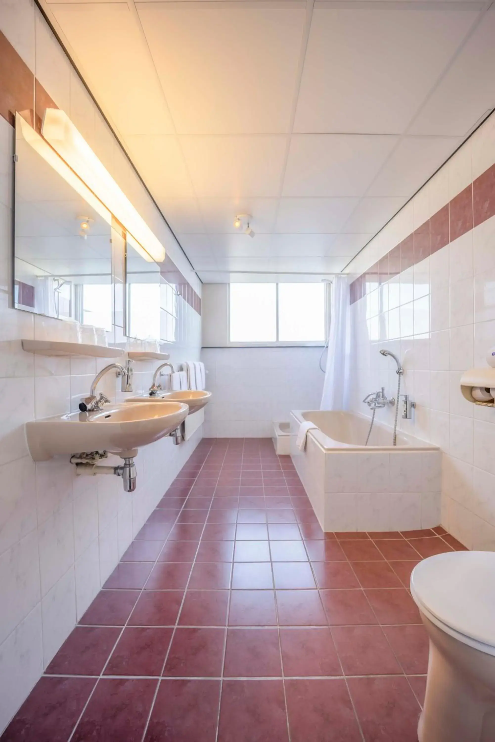 Bathroom in Fletcher Hotel-Restaurant Waalwijk Bathroom in Fletcher Hotel-Restaurant Waalwijk