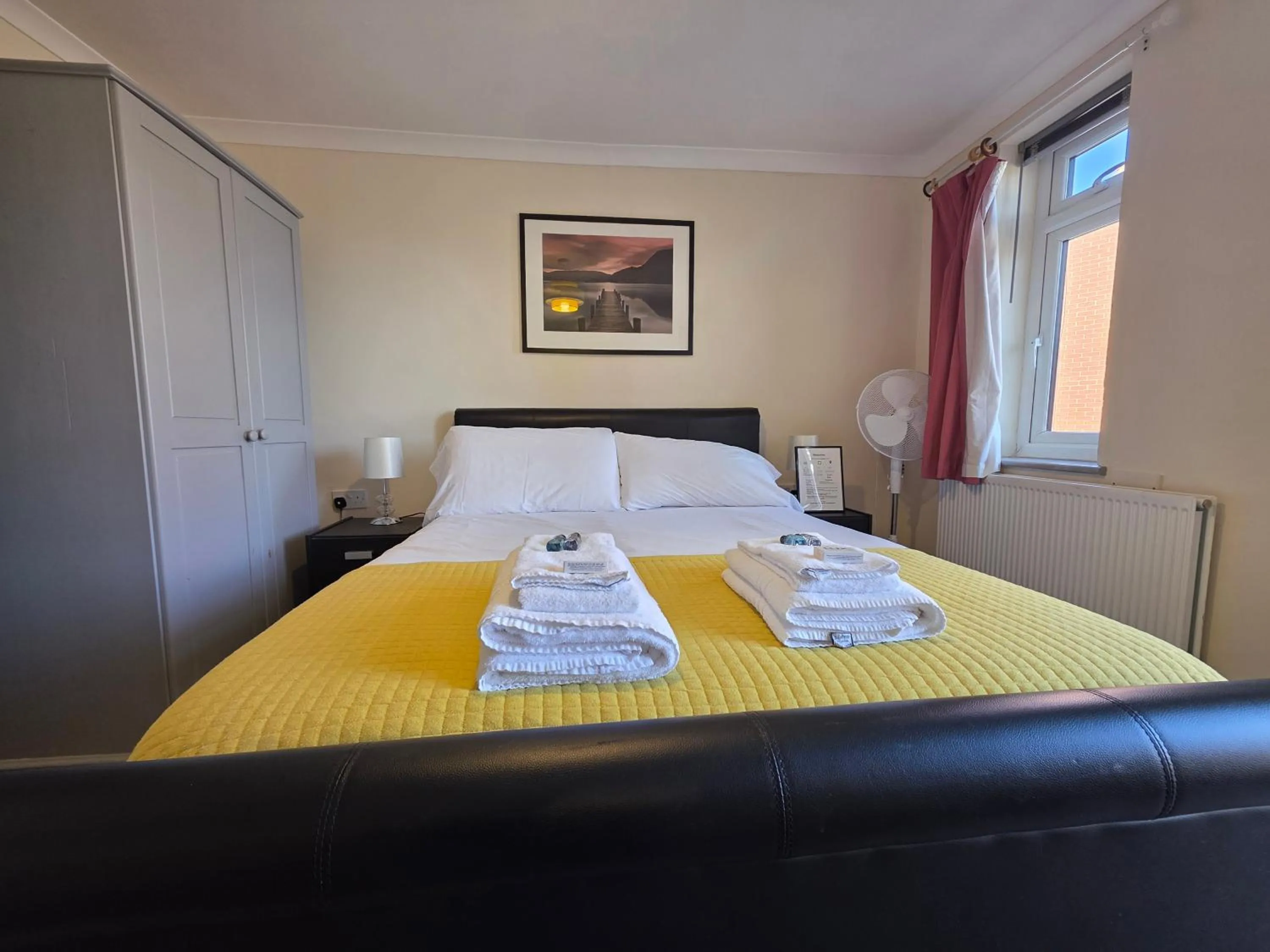 Bedroom, Bed in Mount Lavinia