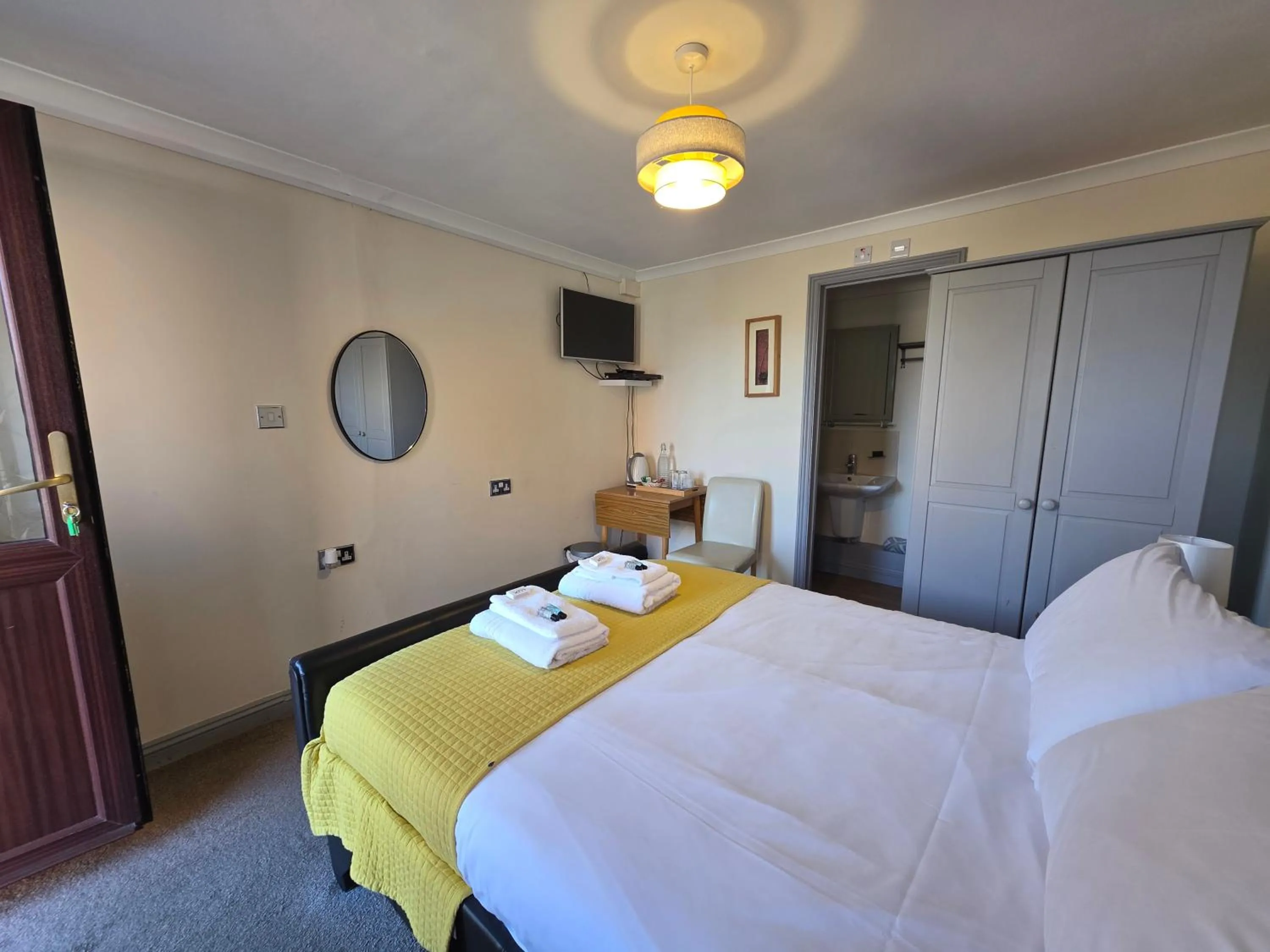 Bedroom, Bed in Mount Lavinia