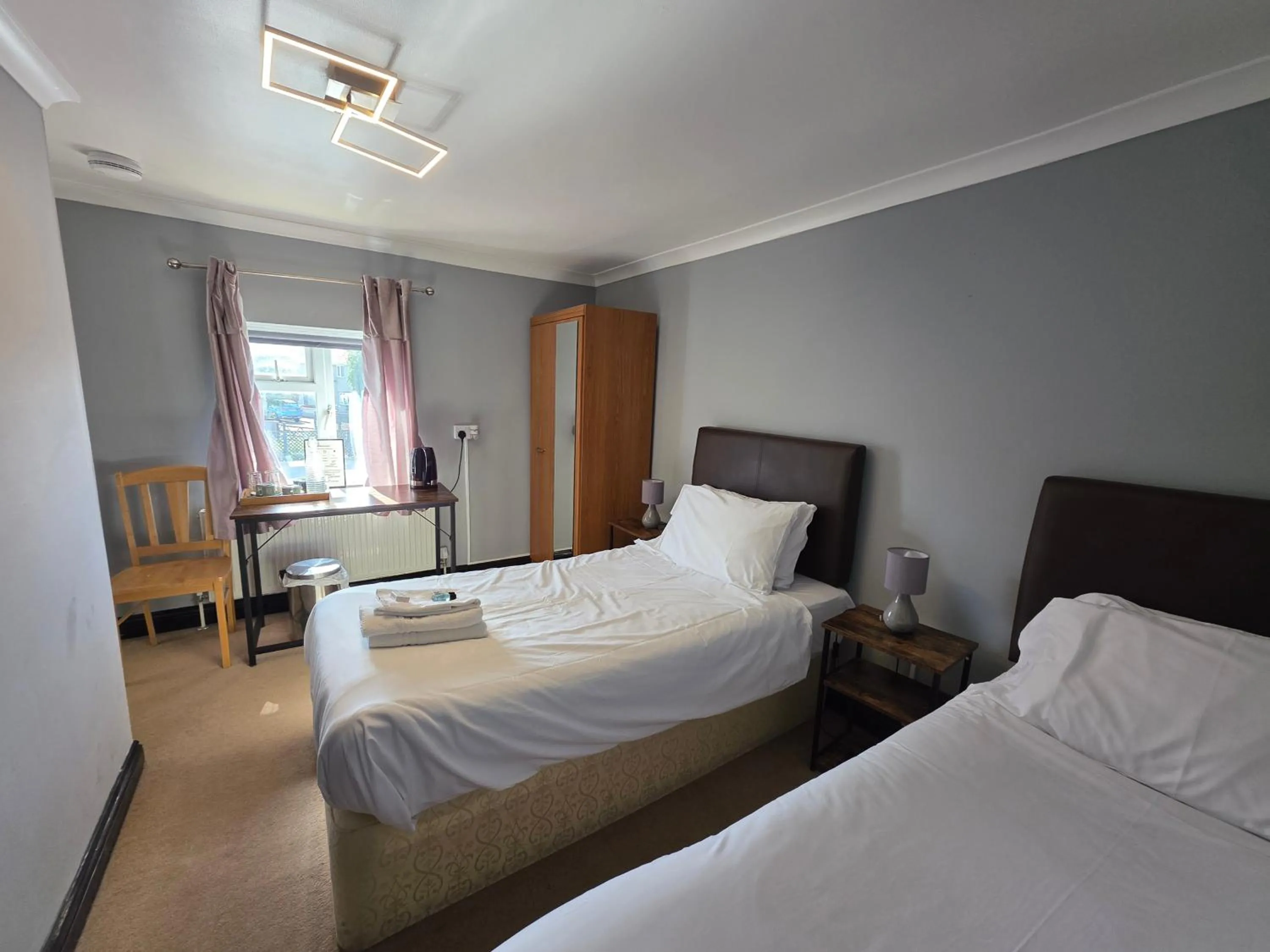 Bedroom, Bed in Mount Lavinia