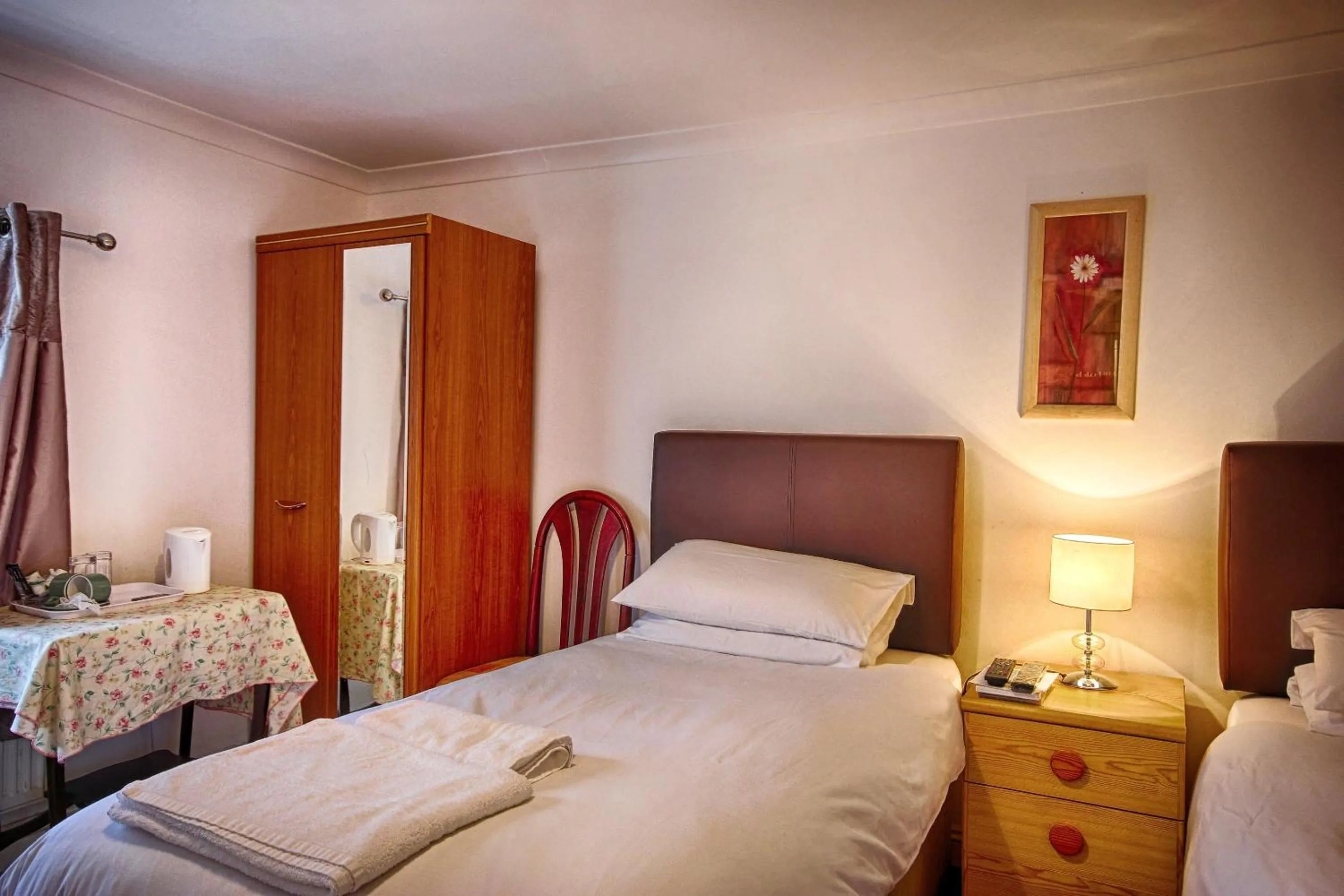 Bed in Mount Lavinia