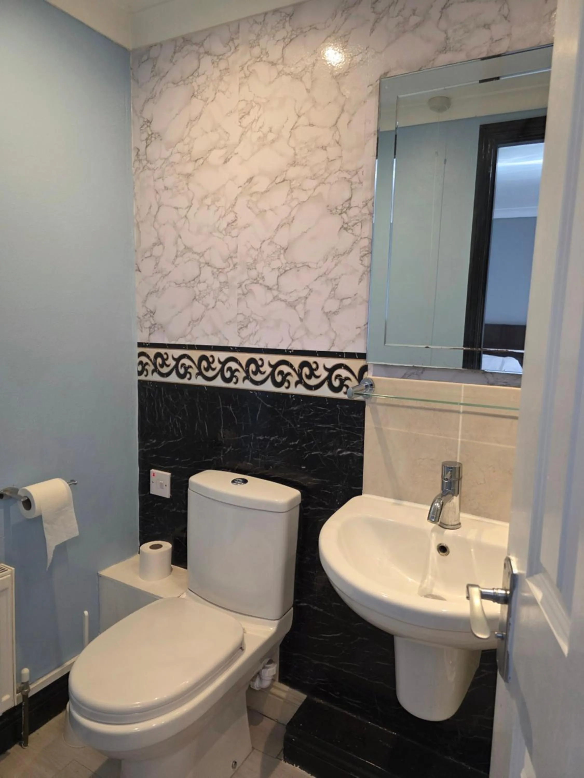 Bathroom in Mount Lavinia