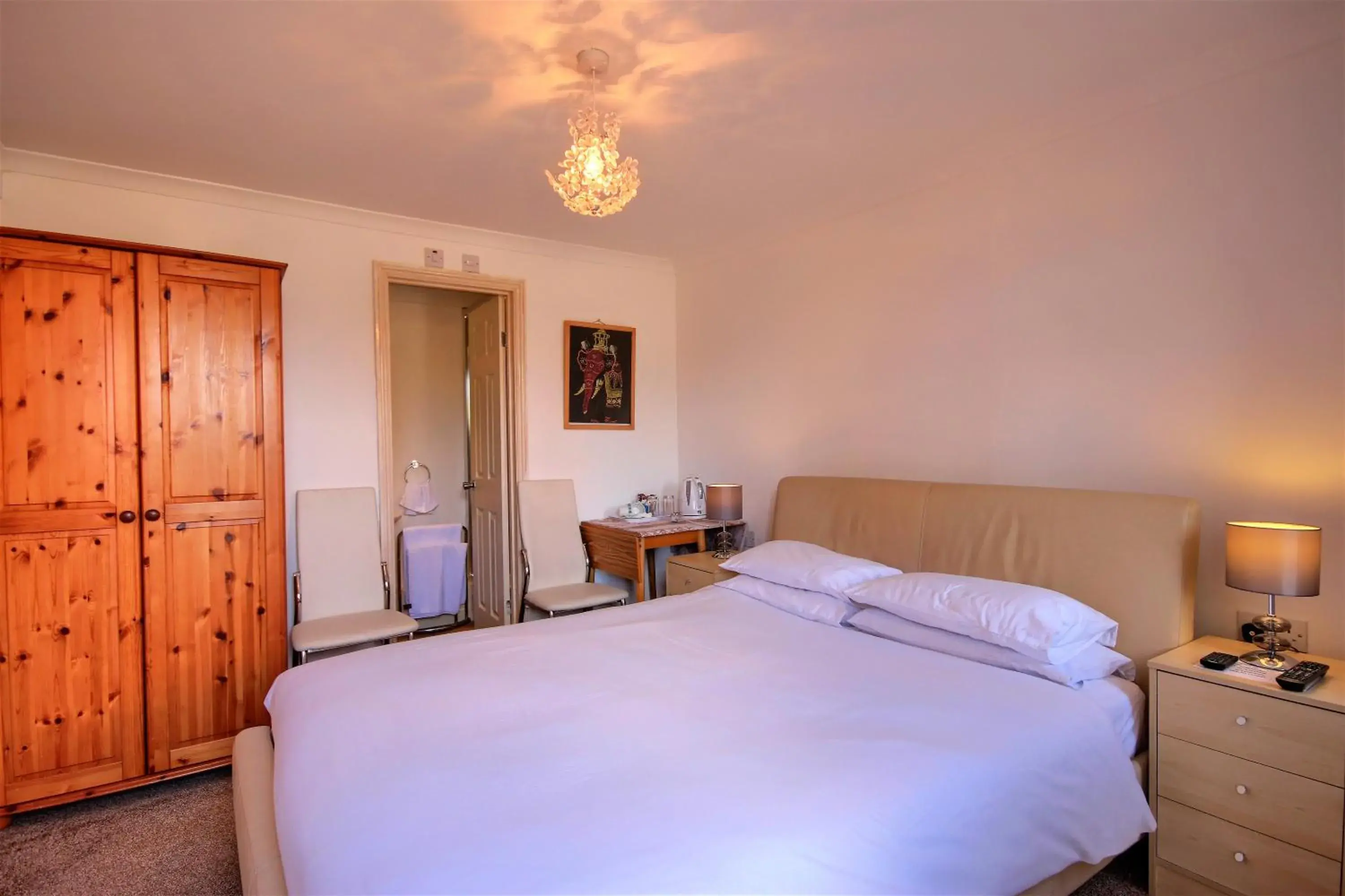 Kandy Double Room with Private Bathroom in Mount Lavinia Kandy Double Room with Private Bathroom in Mount Lavinia