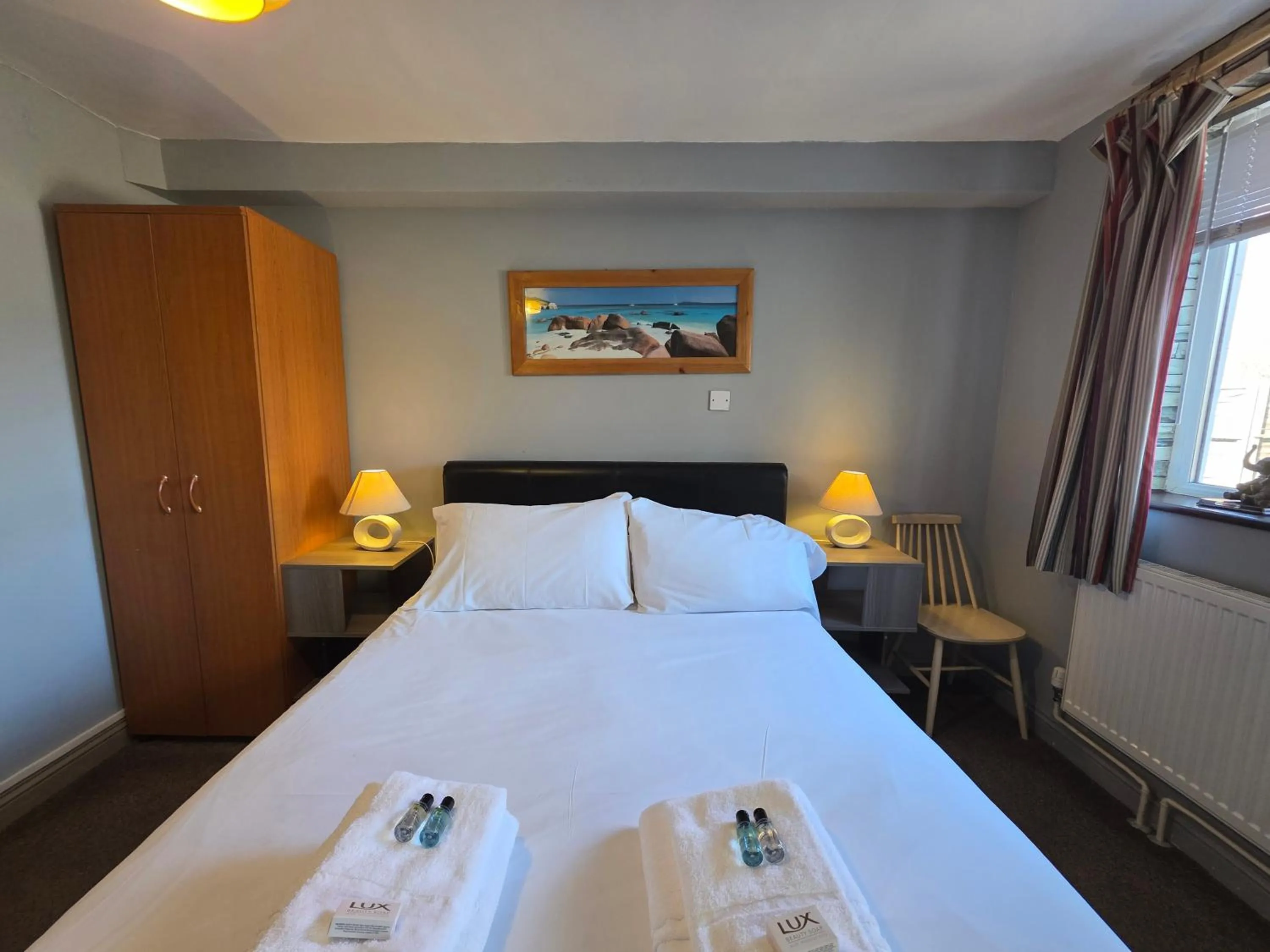 Bedroom, Bed in Mount Lavinia