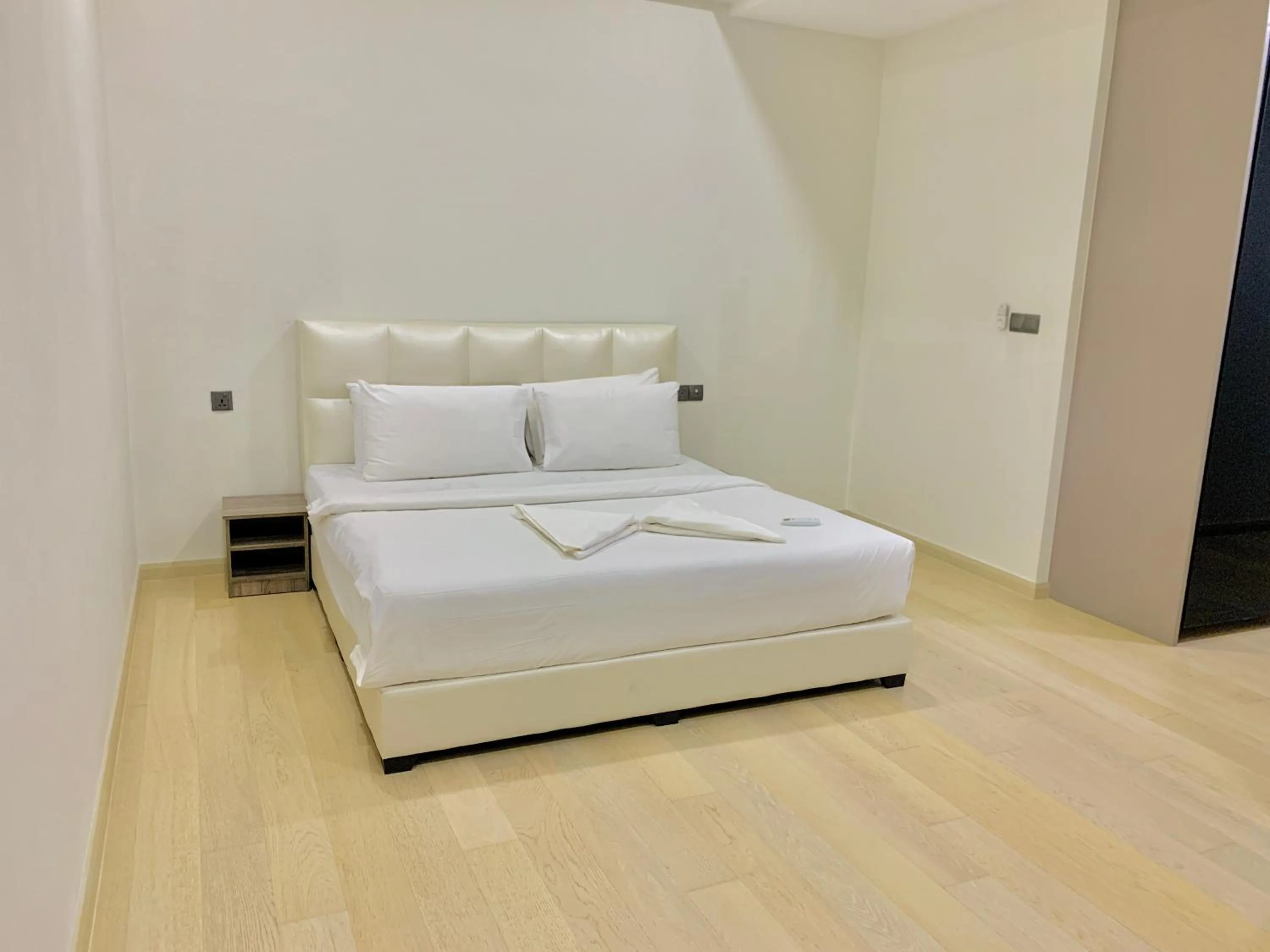 Bed in Star KLCC by Arman