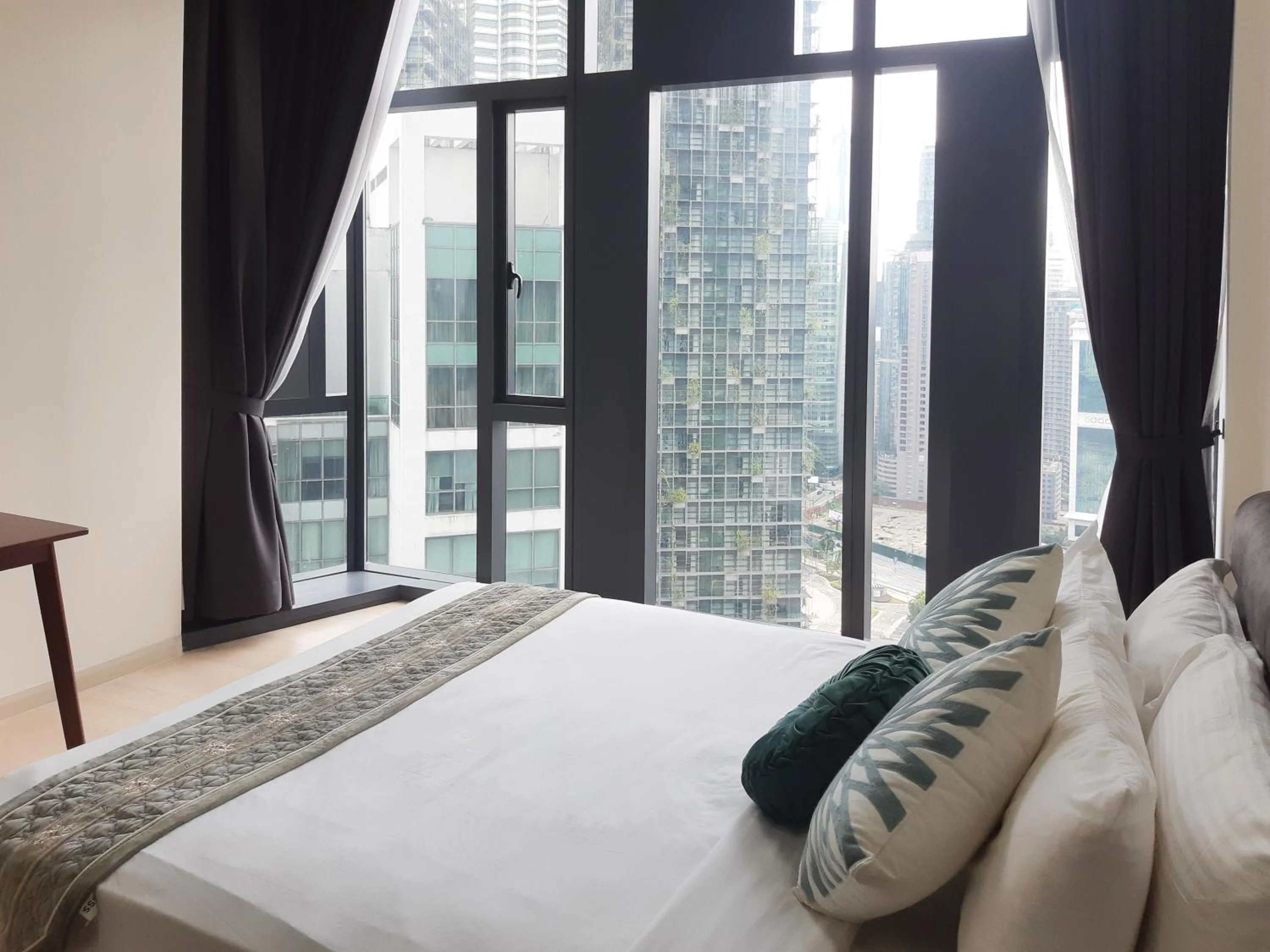 Bed in Star KLCC by Arman