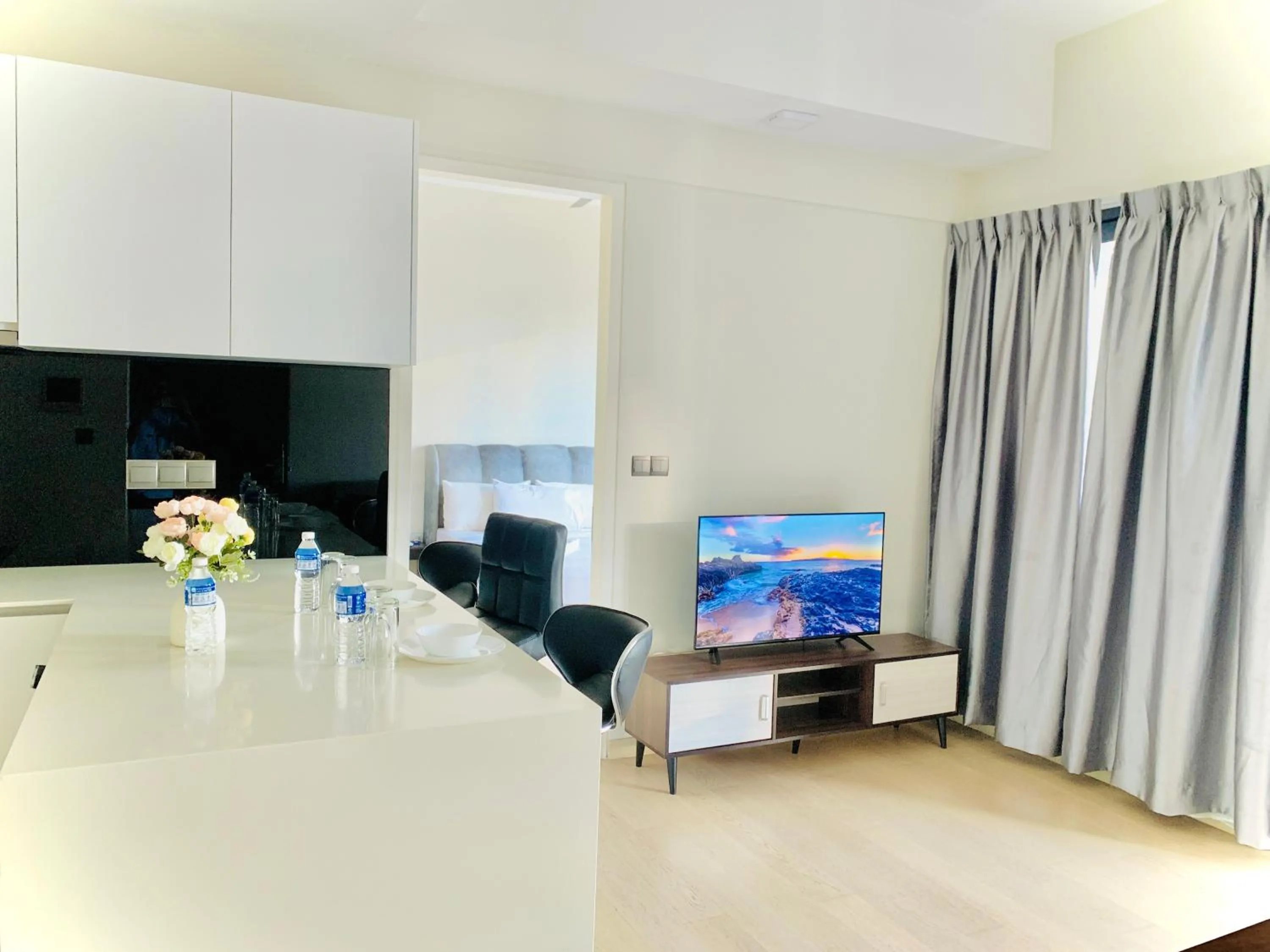 Communal lounge/ TV room in Star KLCC by Arman