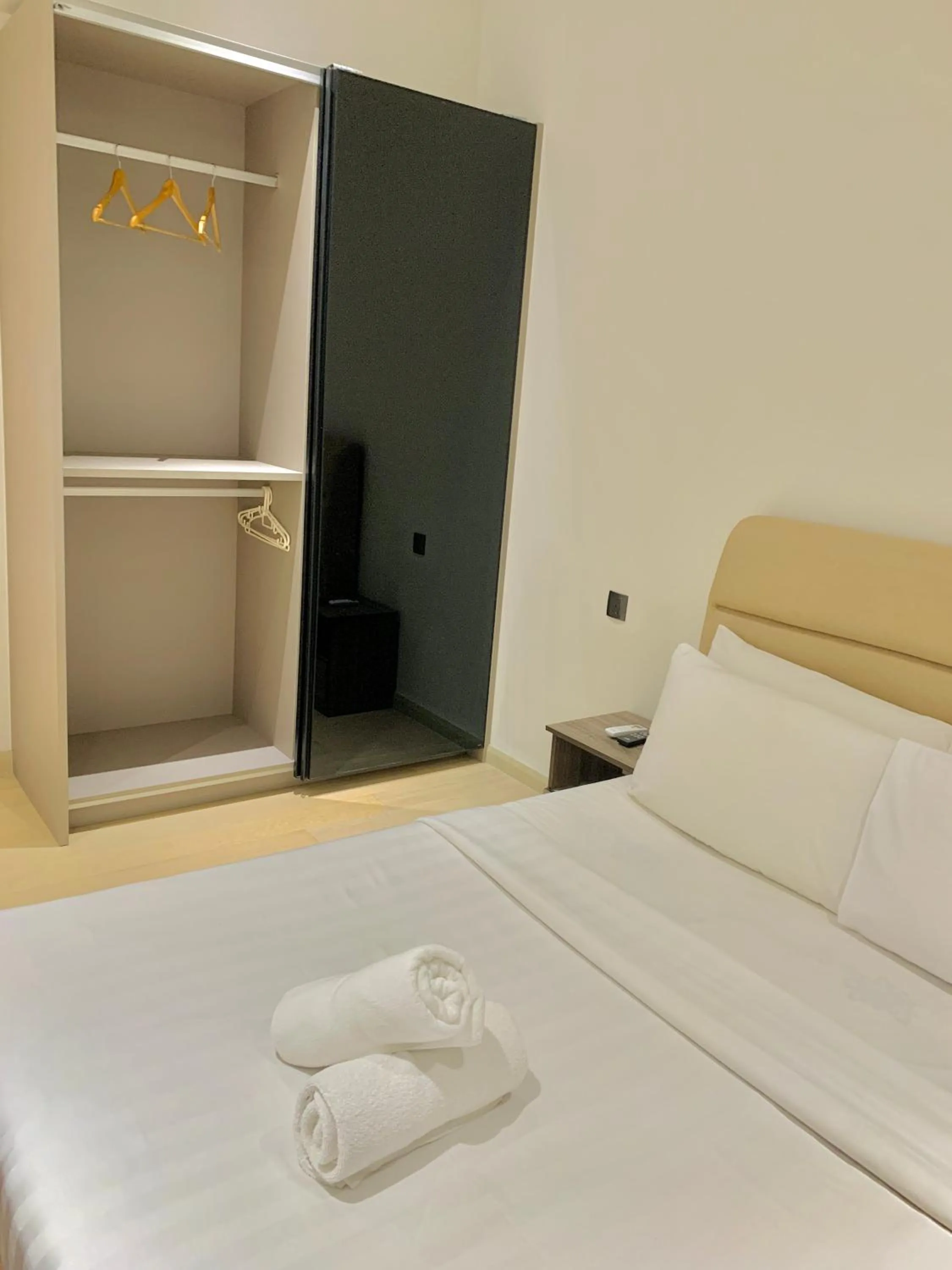 Bed in Star KLCC by Arman