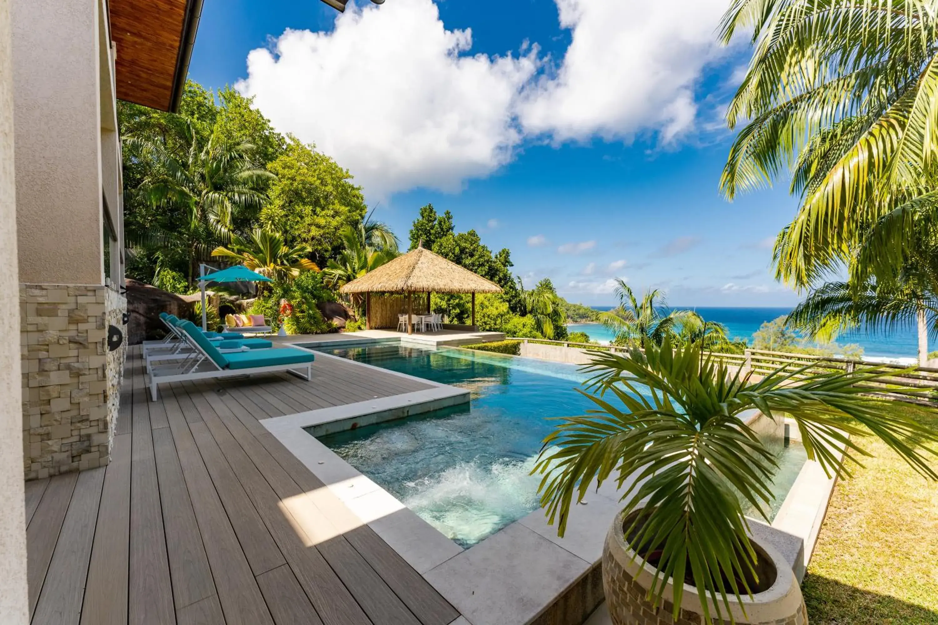 Pool view in Valmer Resort and Spa Pool view in Valmer Resort and Spa