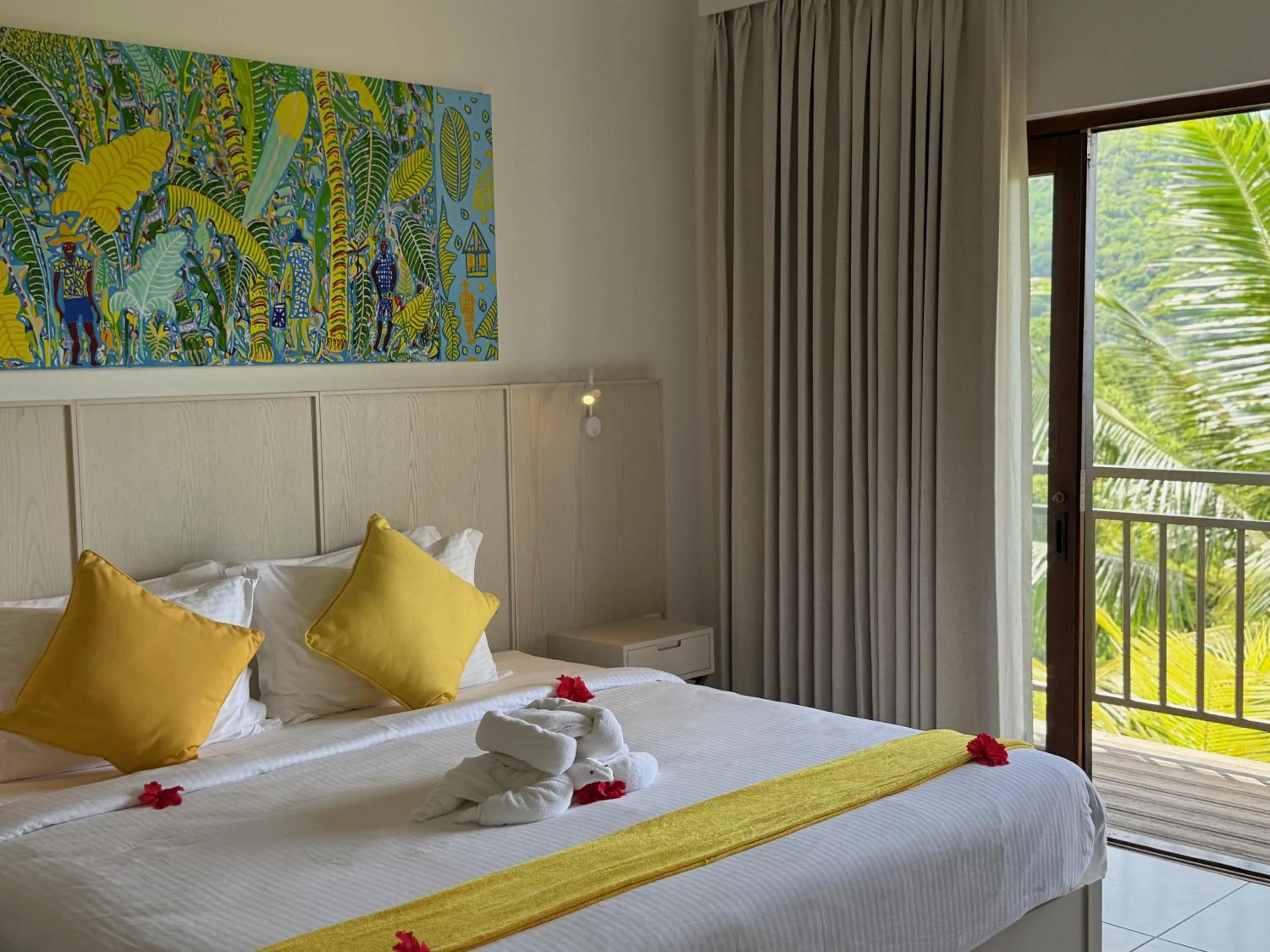 Bed in Valmer Resort and Spa