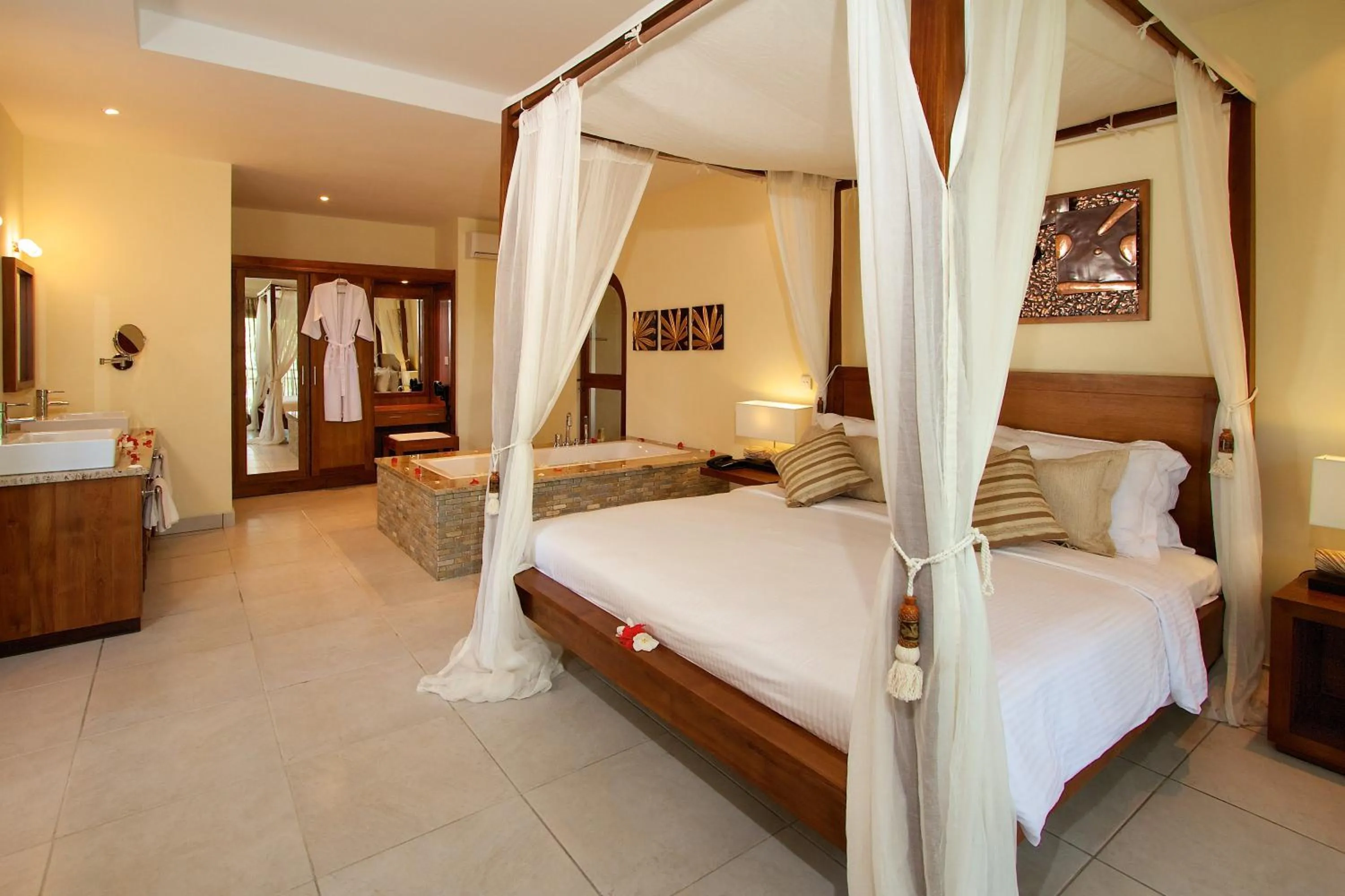 Photo of the whole room, Bed in Valmer Resort and Spa