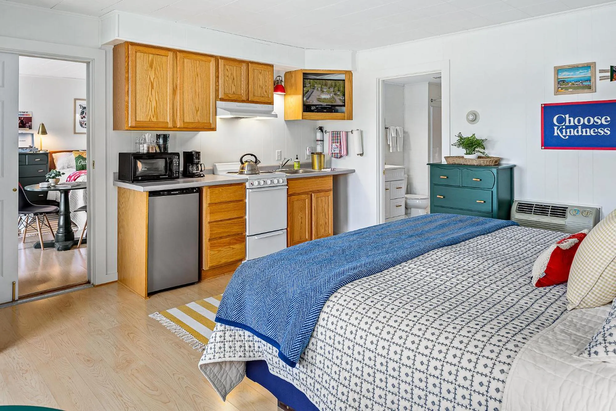 Bed in Seascape Motel & Cottages